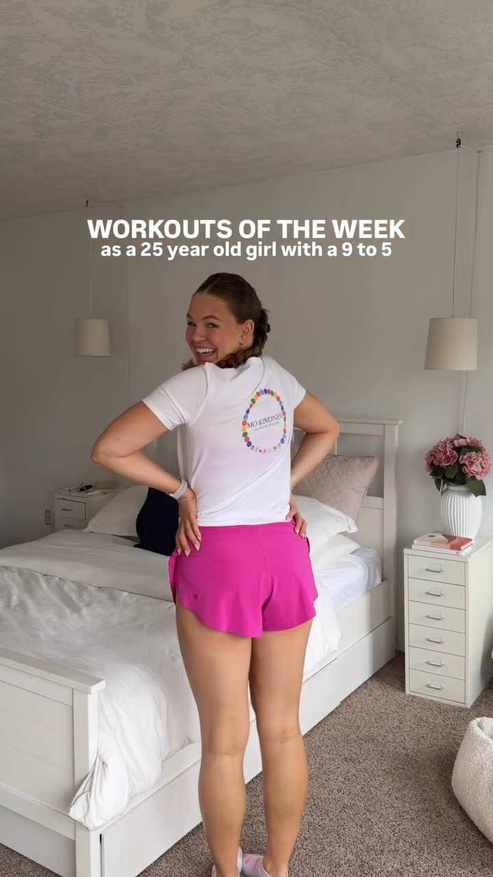 a week of workouts spring edition ☀️🏃🏼‍♀️🏋🏼‍♀️💪🏼 this was suchhhh a good week & I’m so happy to be incorporating running back into my routine again 🤭 2 runs in one week has me getting the urge to sign up for something again 👀 stay tuned!!!! 

#weekofworkouts #wellnesslifestyle #balancedlifestyle #fitnessroutine #springdiarieswithcass