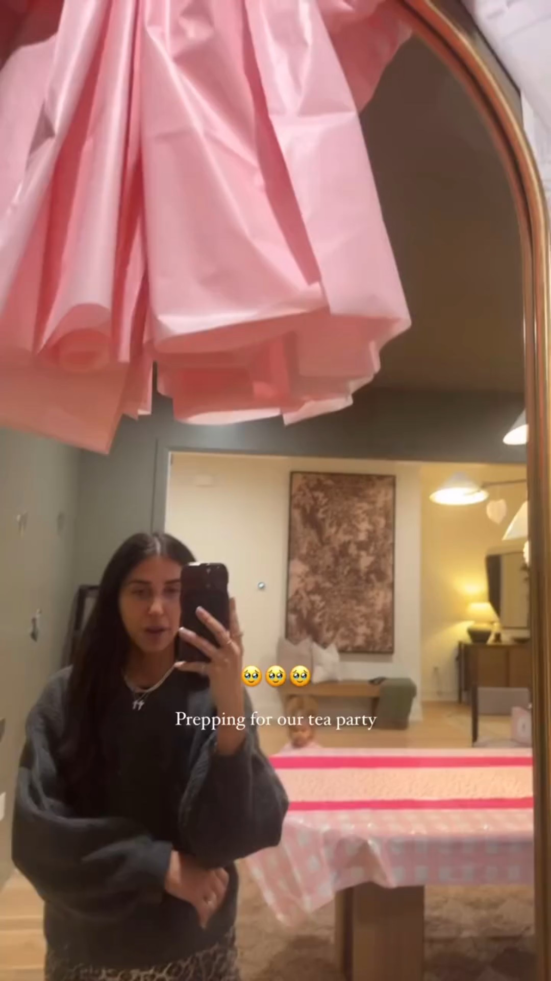 From our valentines tea party last year! 
🤍🫖💞

Dressupbuttercup.com #dressupbuttercup #dederaad


#LTKKids #LTKdayinmylife #LTKmomlife