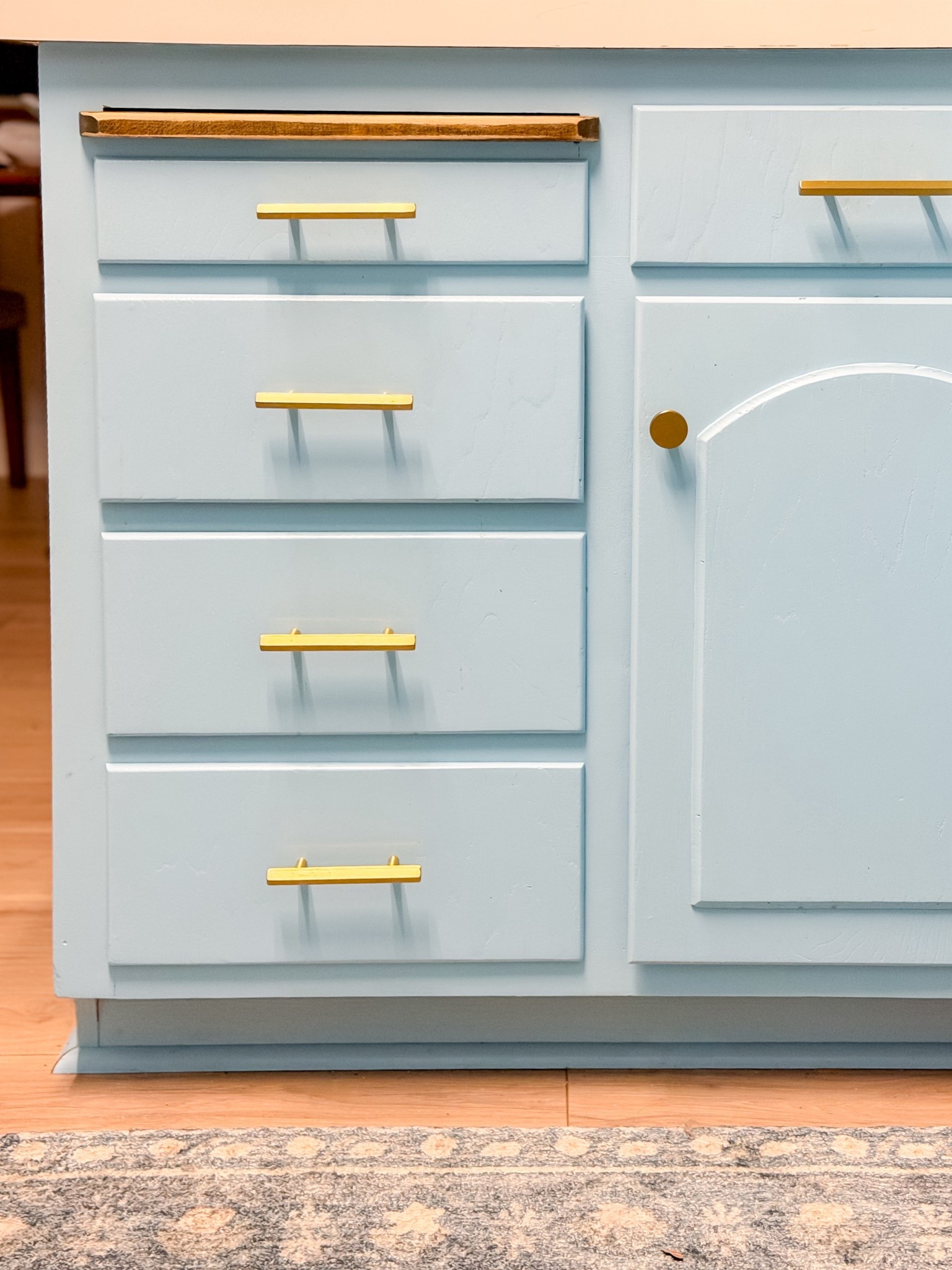 Replaced my handles and knobs with these gold ones and I love the new look!


#LTKHome