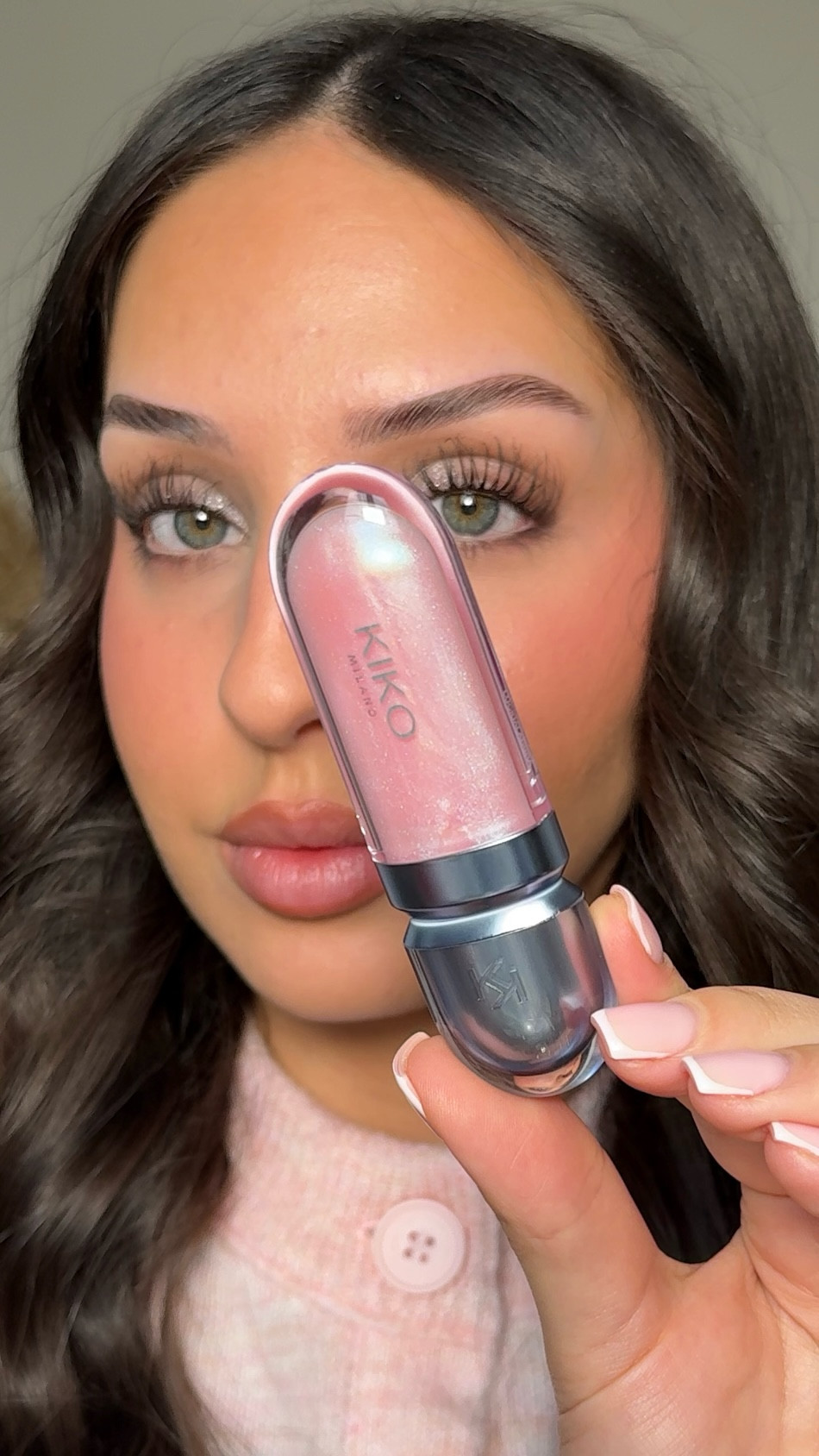 The perfect winter pink gloss 🌸 

@kikomilano Limited Edition 3D Hydra Lipgloss - 48 Pink Metaverse

I think by now you all know I’m obsessed with Kiko lip glosses they are always so pretty so sparkly they feel incredible on the lips! This shade is limited edition so if you do like it, I would highly recommend picking it up before it disappears. Just to let you know as well this one is slightly plumping. It almost feels a little bit minty on the lips. 

Save 20% when shopping on @lookfantastic with code LFTFNAOMIM (affiliate) 

Please do not use/repost my content without my permission.

#makeupreview #makeup #viralmakeup #lipoil #lipgloss #kiko #sparklylips #sparklymakeup