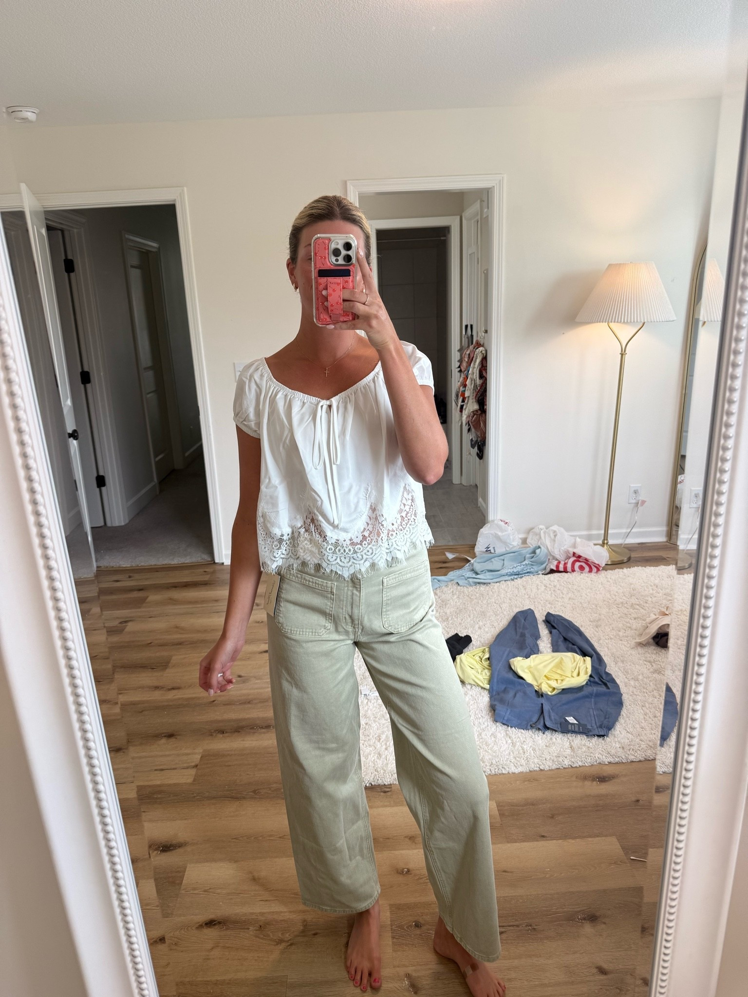 Target whattttt?! So good. Size small top and size 6 pants

#LTKootd