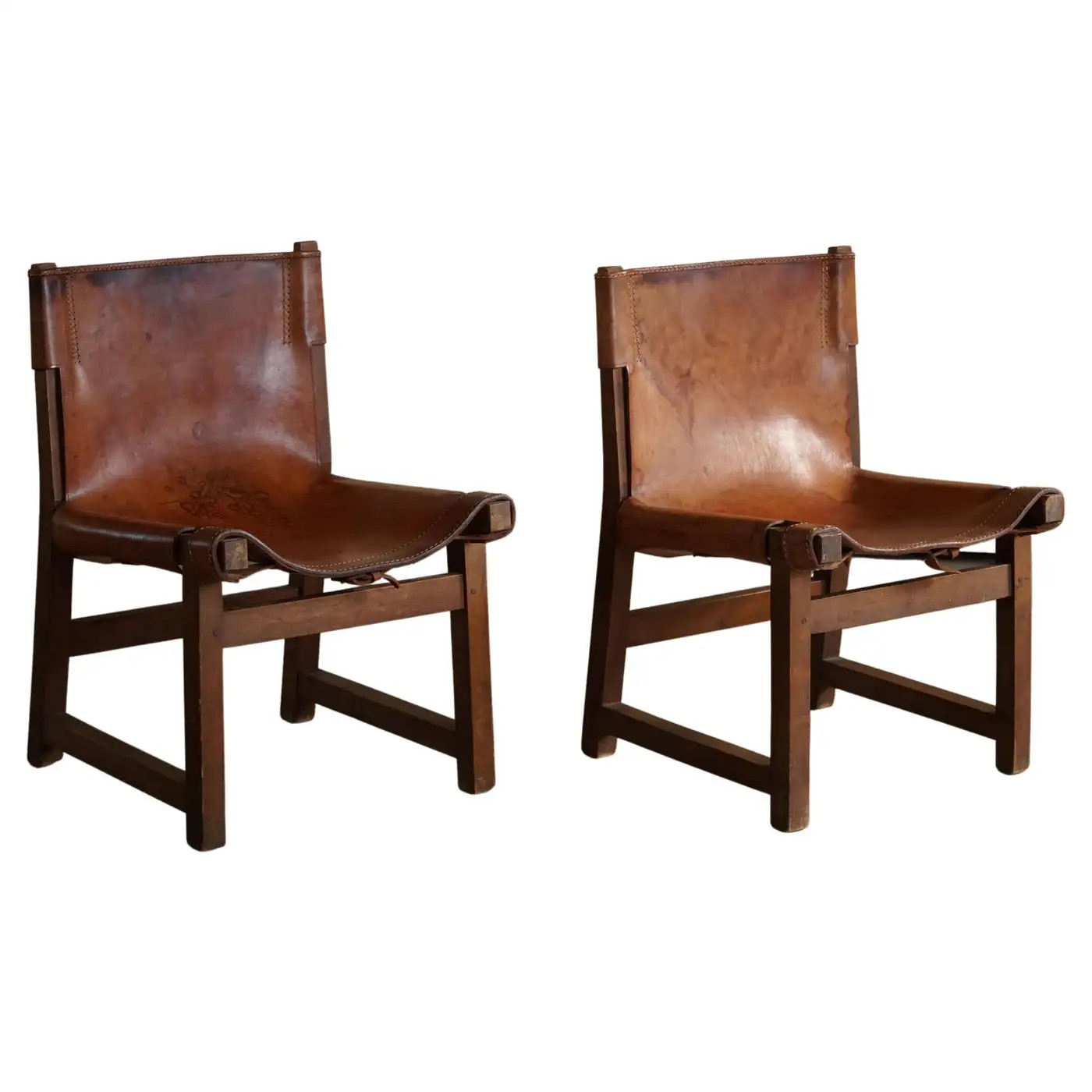 Paco Muñoz, Pair of Hunting Lounge Chairs, Model "Riaza", Leather & Walnut, 1960 | 1stDibs