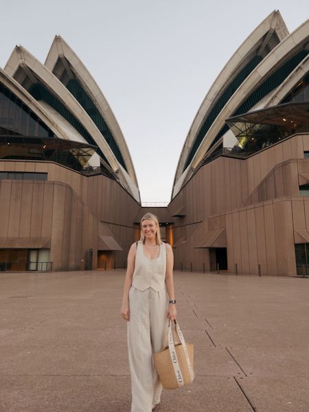 Sydney Opera House wearing H&M linen suit vest and stripe pants!