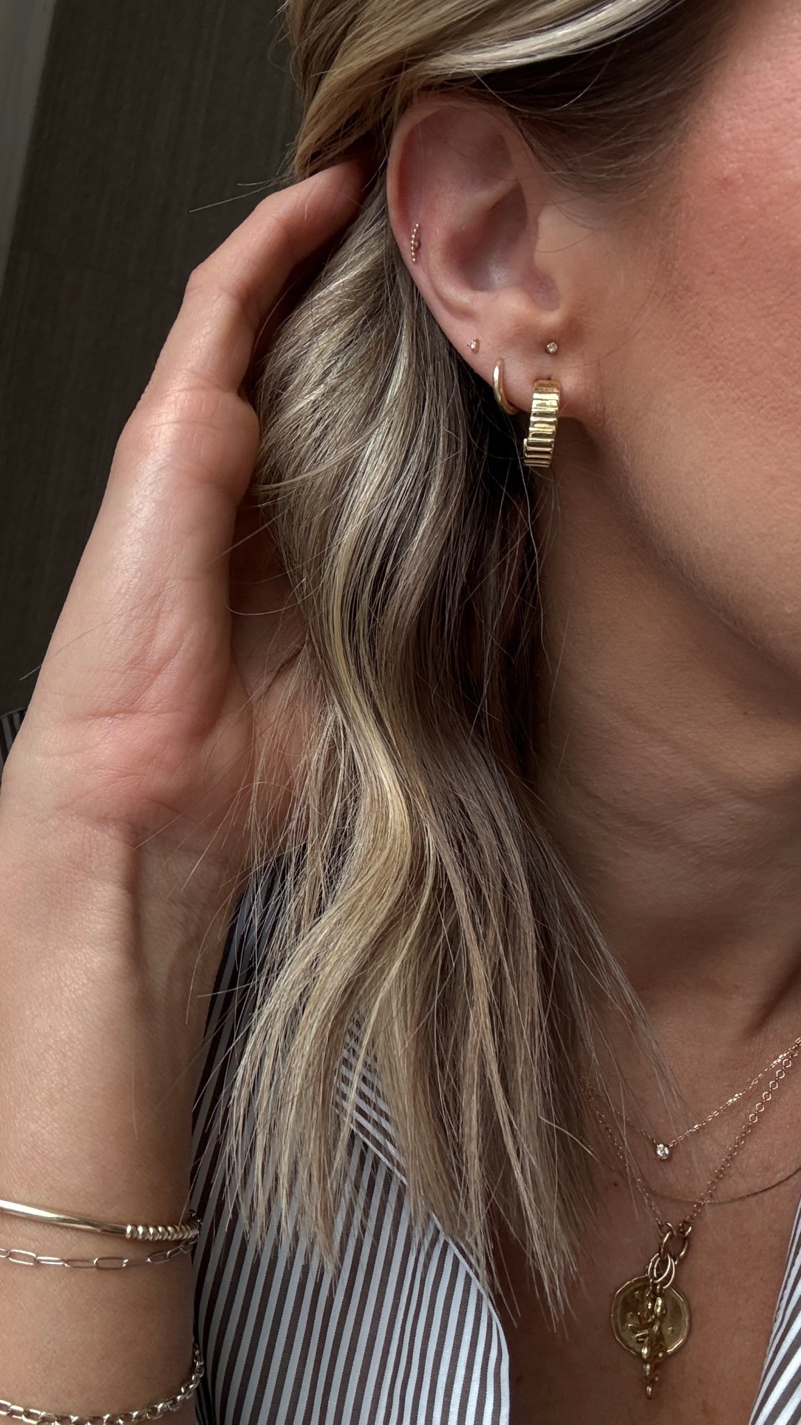 Earring Stack


#LTKootd #LTKgrwm #LTKOver40