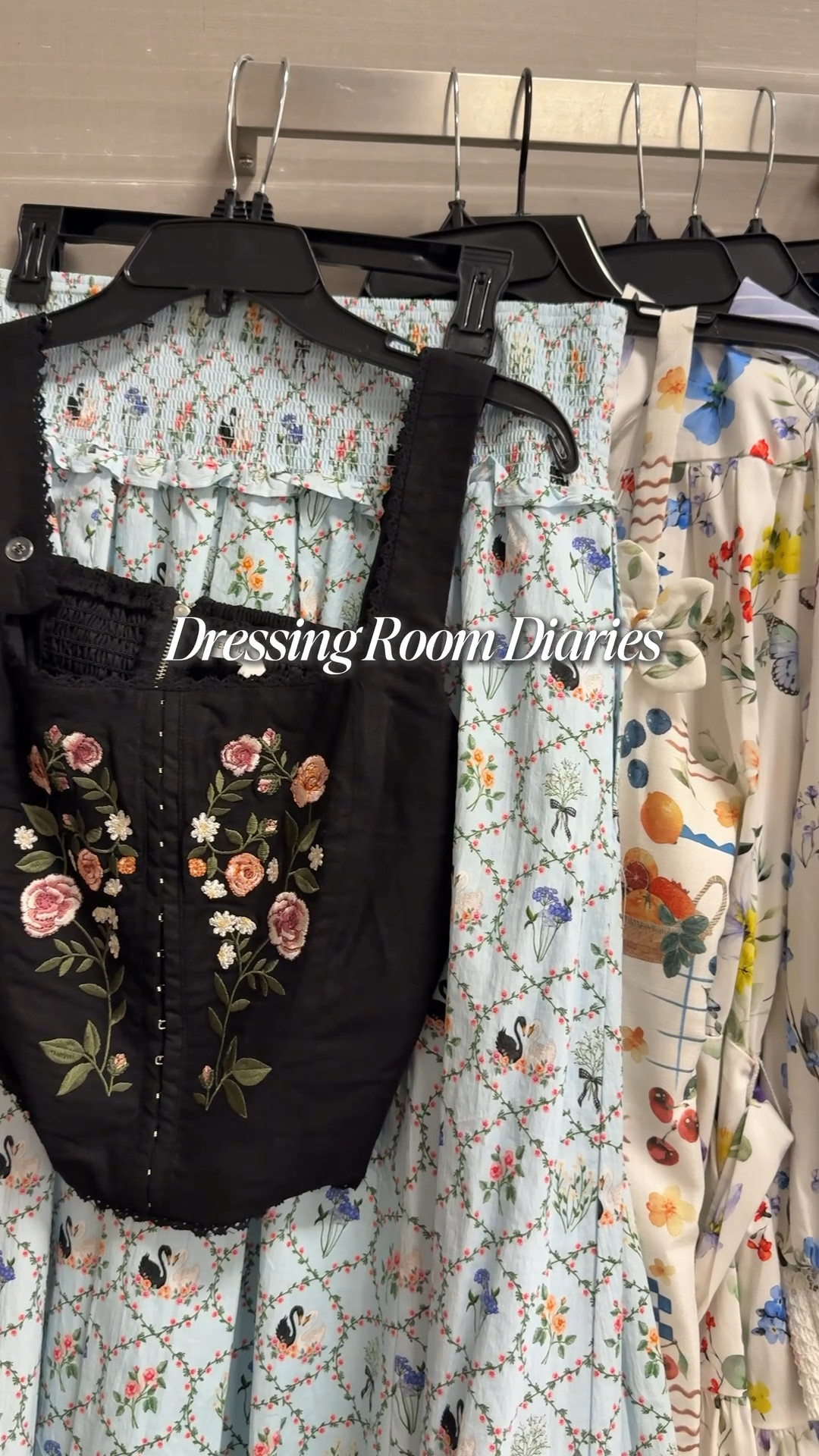 Welcome back to my DRESSING ROOM DIARIES! Spring fashion has me in a chokehold and I can’t wait to show you all my gorgeous finds. 
I’m 5’3, 130 lbs wearing medium in all of these. Happy shopping 🌸🦋🌺