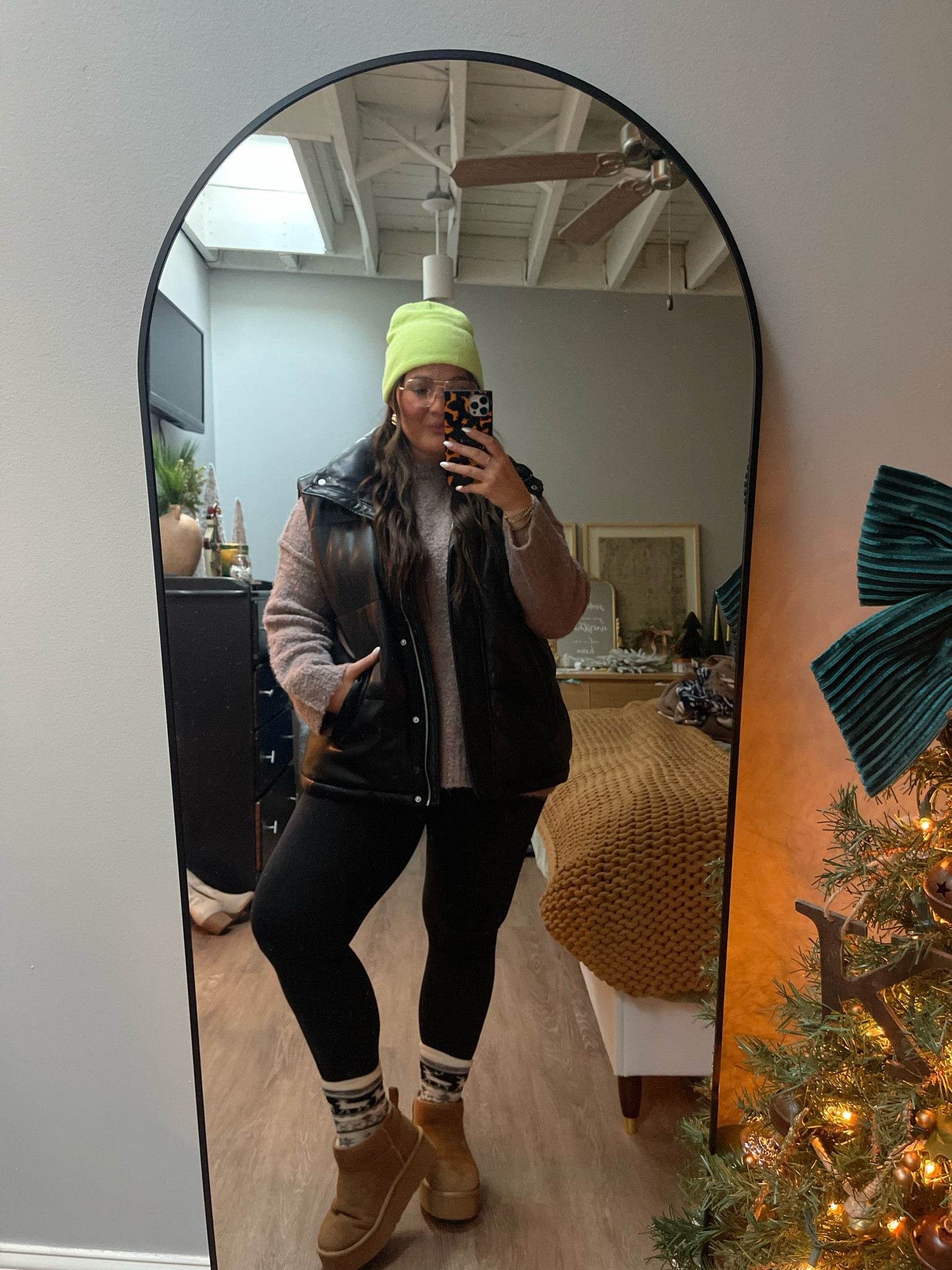 Did XXL for sweater- oversized fit 
XXL in vest 
9 in boots

#LTKStyleTip #LTKSaleAlert #LTKMidsize