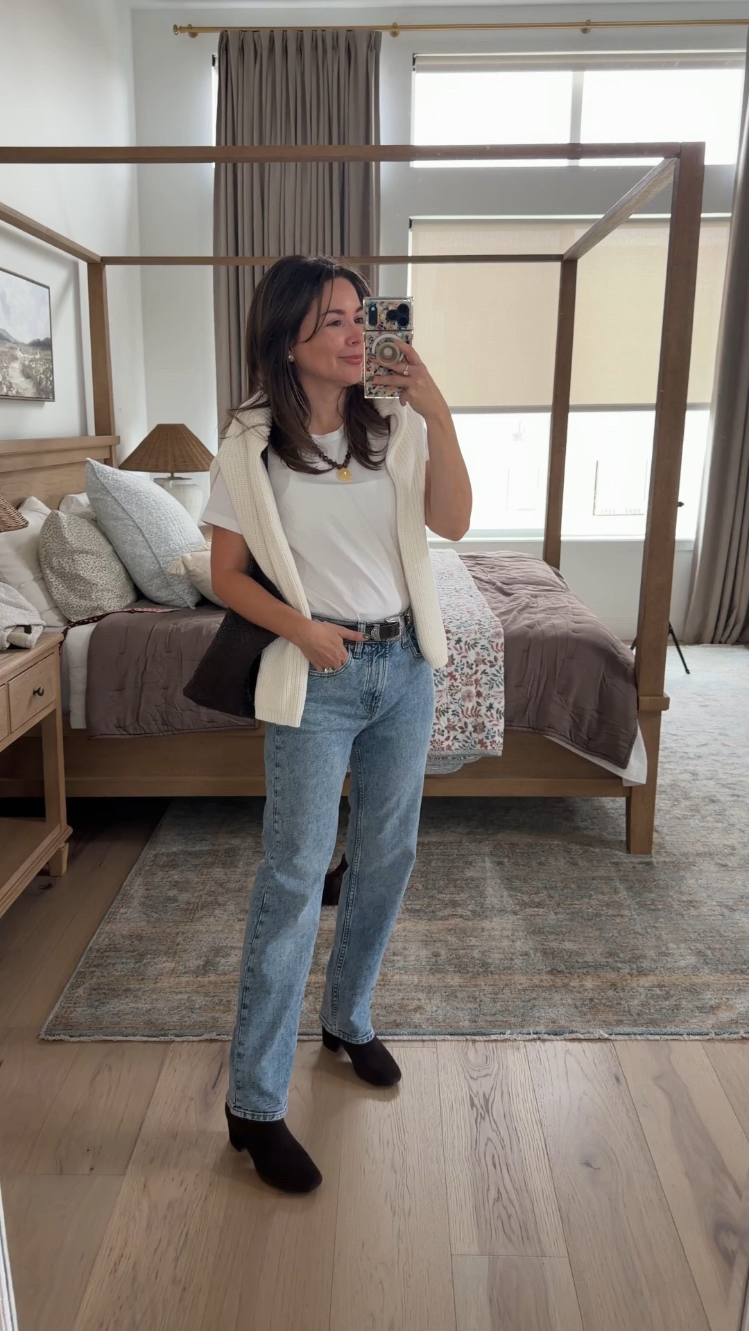 Simple but not boring straight jeans and tee outfit! Sweater XS tee xs jeans 26 short

#LTKootd #LTKgrwm #LTKPetite