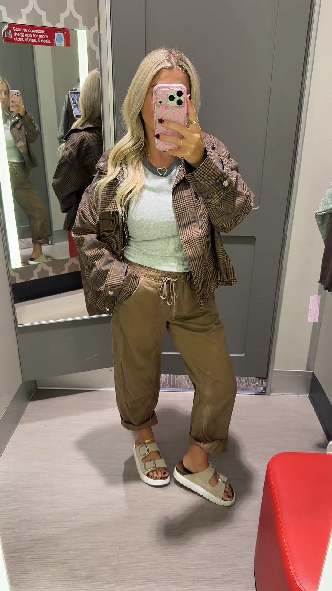 @Target fall outfit
M jacket
Small shirt
Xs pants 
Sandals tts