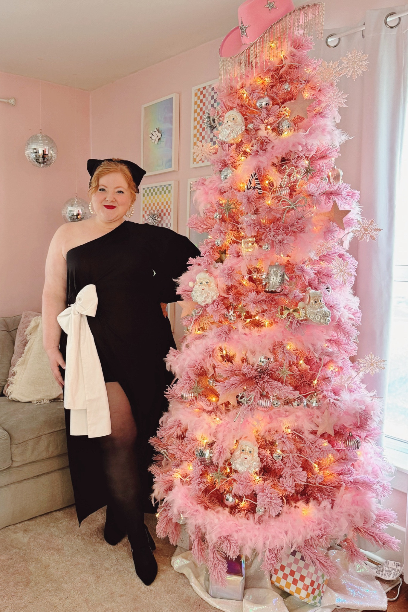 Black Holiday Gown with Slit 🖤

#LTKPlusSize #LTKHoliday #LTKMidsize