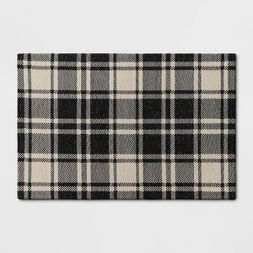 2'x3' Indoor/Outdoor Woven Tapestry Plaid Rug Black - Threshold™ | Target