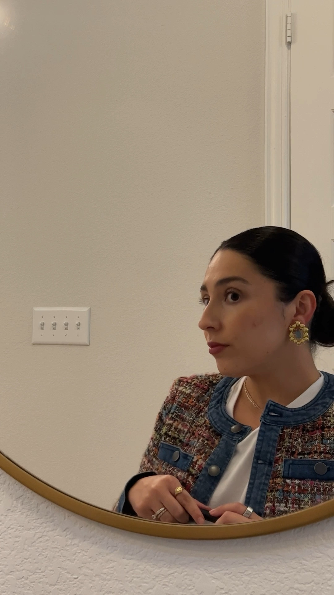 I have coined this fall the season of the statement earring. ✨ 

#ad

@dhwanibansalofficial‘s beautifully handmade jewelry is inspired by art, nature, and travel. I’m wearing the Keri earrings and Asara necklace which are part of the @dhwanibansalofficial anniversary sale! Online you will find pieces at 20% and 30% off. 