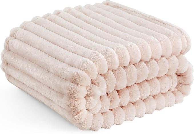 Bedsure GentleSoft Pink Throw Blanket for Couch - Cozy Soft Blankets for Women, Cute Small Fleece... | Amazon (US)