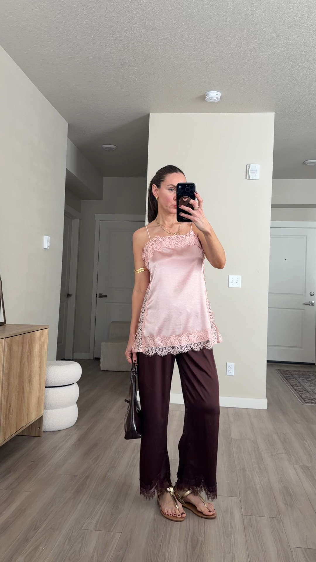 love these lace detailed pants and this satin top #satintop #lacepabts #satinpants