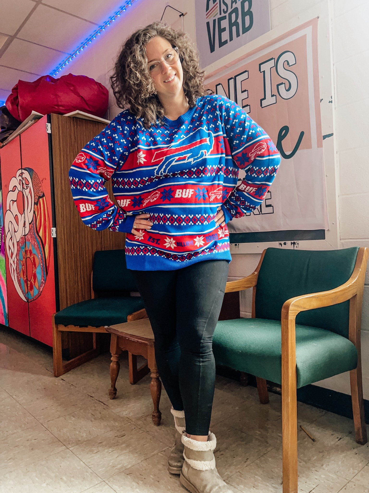 Day 55 ✔️

Friday I encountered the stomach bug and it was horrendous. But big dubs for the Bills this weekend! Perfect time to break out the ugly sweater for winter jersey day!

English teacher ootd 
Spirit week 

#LTKHoliday #LTKMidsize #LTKWorkwear