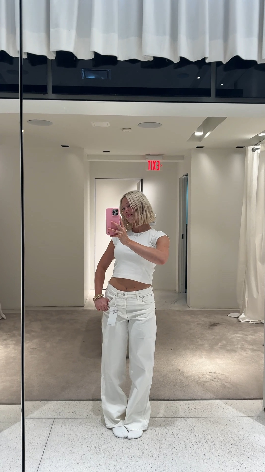 perfectly baggy white denim for summer!!! Wearing a 28 here but went with a 27

low rise, mid rise, anine bing 

#LTKfitnessgoals #LTKootd