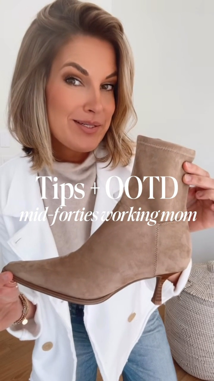 I am 5’11” wearing small tops and 27 sweatshirt jeans. These have a 33” inseam.  I size up .5 in booties to have room for warm socks.  

Sharing other SWEATPANT jeans by the same brand with different inseams.  

#LTKTall #LTKootd #LTKgrwm