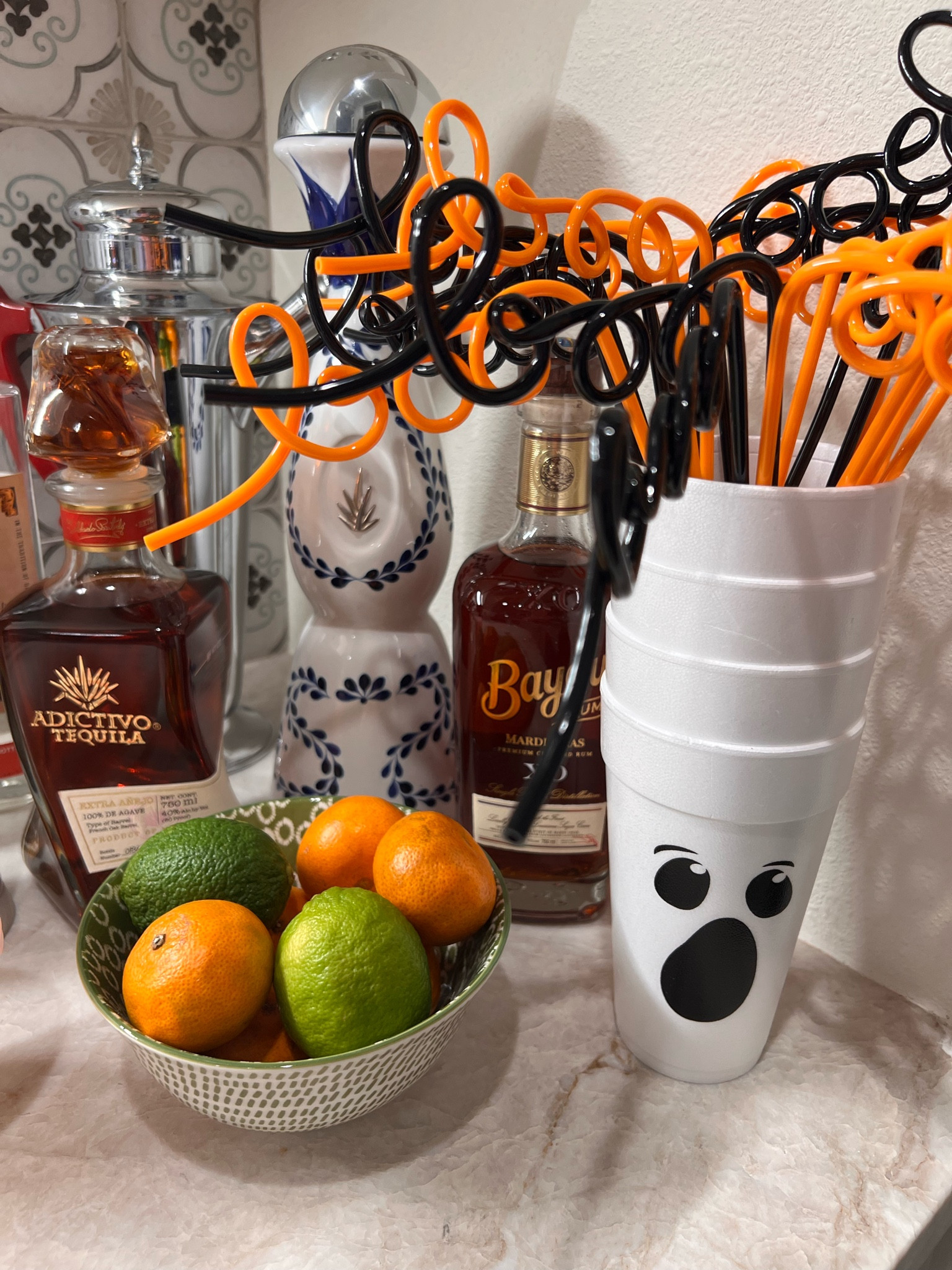 BOO STRAWS 🧡👻🖤

#ltkseasonal #barcart #boo #halloweenstyle #halloweendecor #halloween #homedecor #decor 

#LTKHome #LTKParties #LTKHalloween