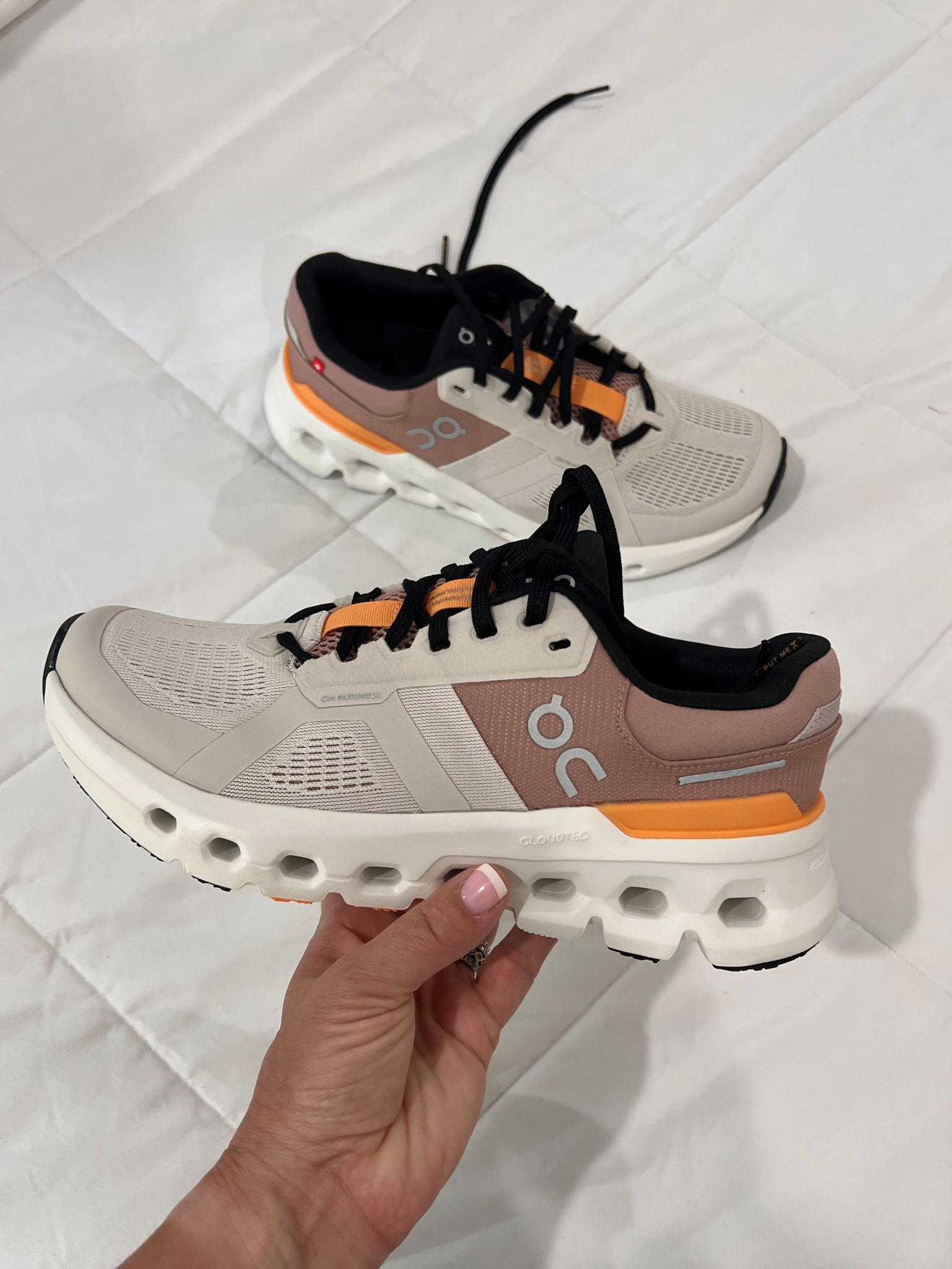 My favorite everyday sneakers for the office. I wear these with my scrubs and they don’t hurt my feet by the end of the day. Office wear. Nurse wear. Dentist wear. Scrub outfit. 

#LTKWorkwear #LTKShoeCrush