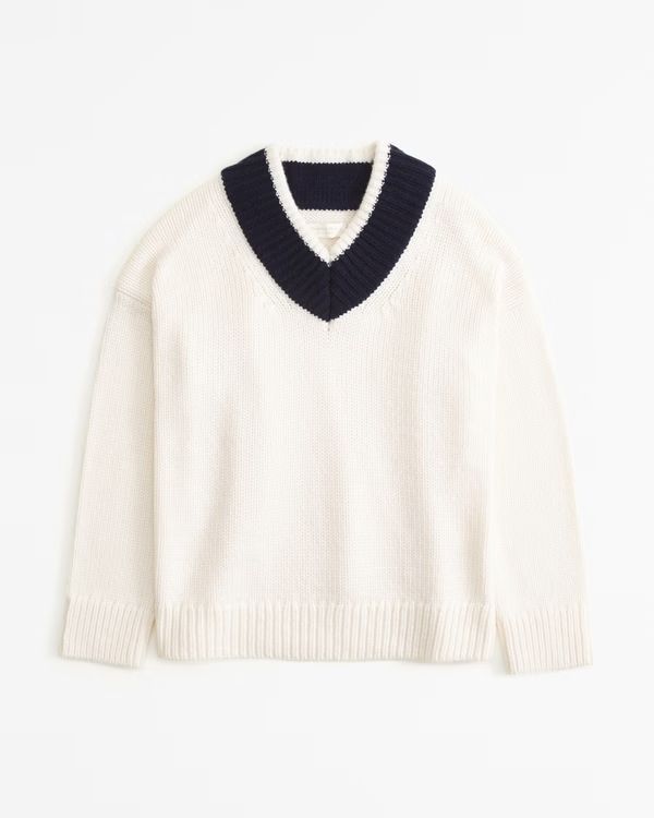 Merino Wool-Blend Contrast V-Neck Sweater | Abercrombie & Fitch (US)