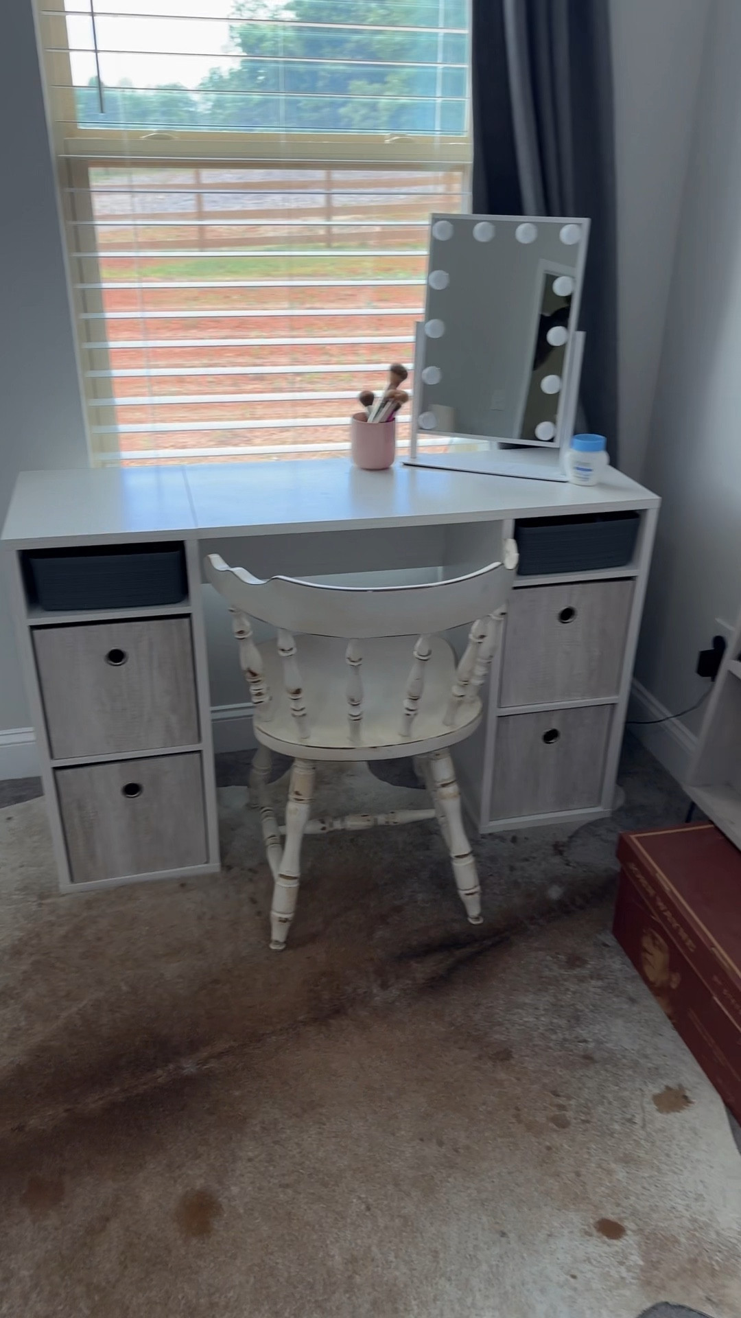 My getting ready area! 

#LTKVideo #LTKBeauty #LTKFindsUnder100