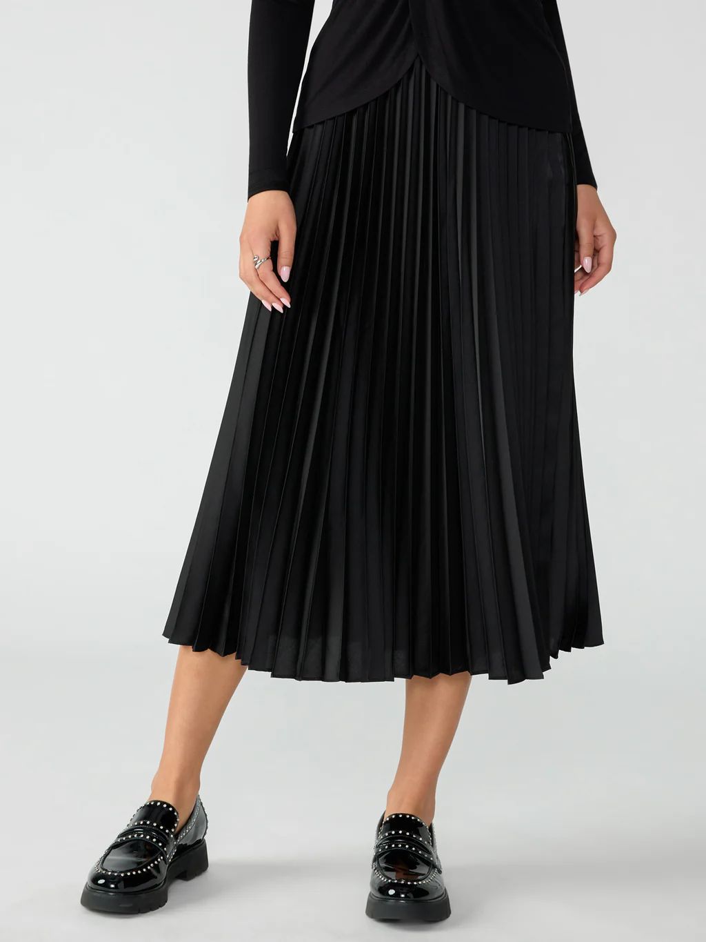 Everyday Pleated Satin Skirt Black | Sanctuary Clothing