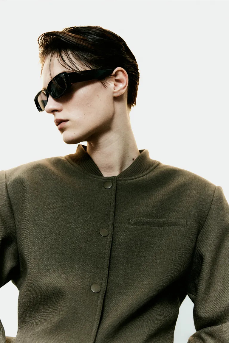 Short shoulder-pad jacket | H&M (UK, MY, IN, SG, PH, TW, HK)