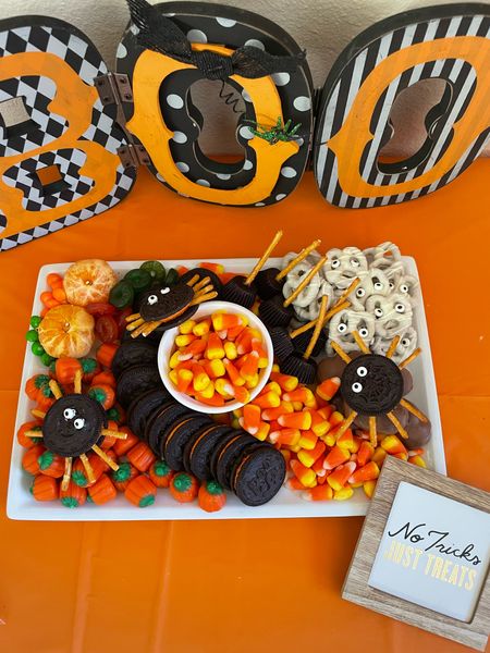  I like to do easy Halloween charcuterie boards/treat platters  for the my kids🎃

#halloweenparty #halloweentreats 

#LTKHalloween #LTKkids #LTKparties