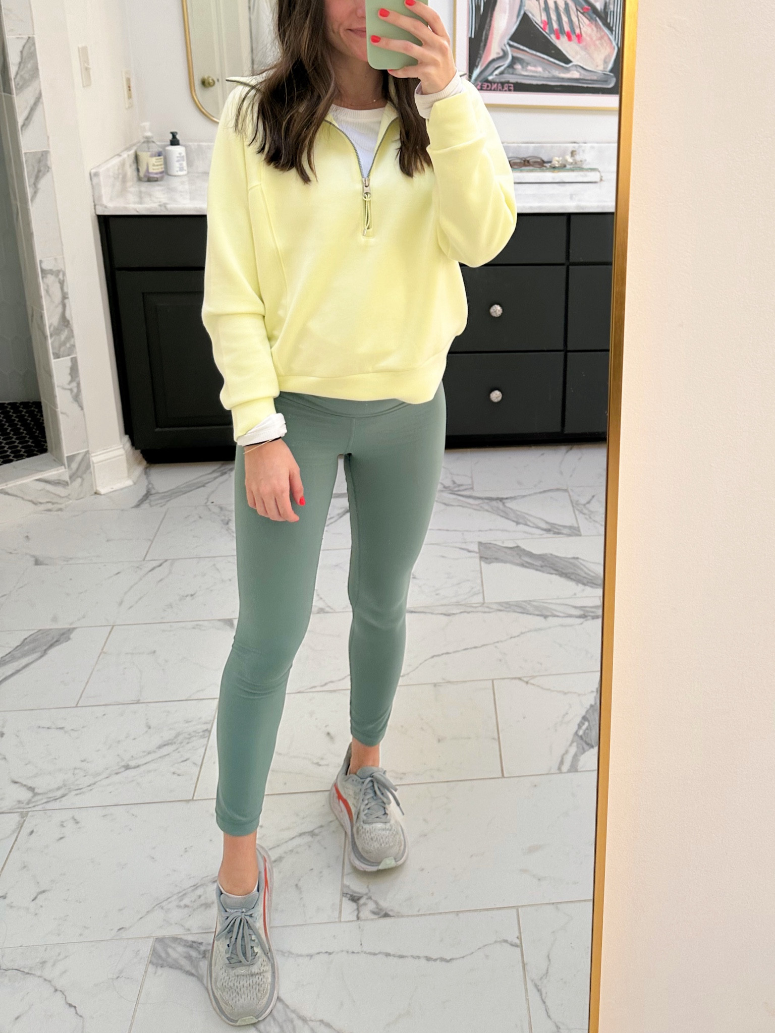 The BEST sweatshirt. Just trust me it’s worth the hype 👏🏻👏🏻 wearing a small! Code THHXSPANX saves you 10% 🤍