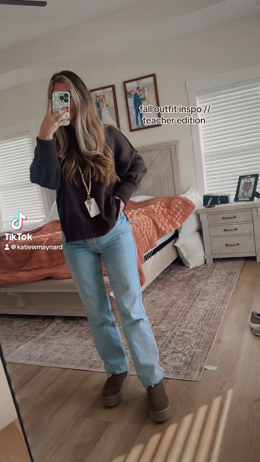 fall ootd - teacher edition 🤎🐻 

#LTKSeasonal #LTKSaleAlert #LTKStyleTip