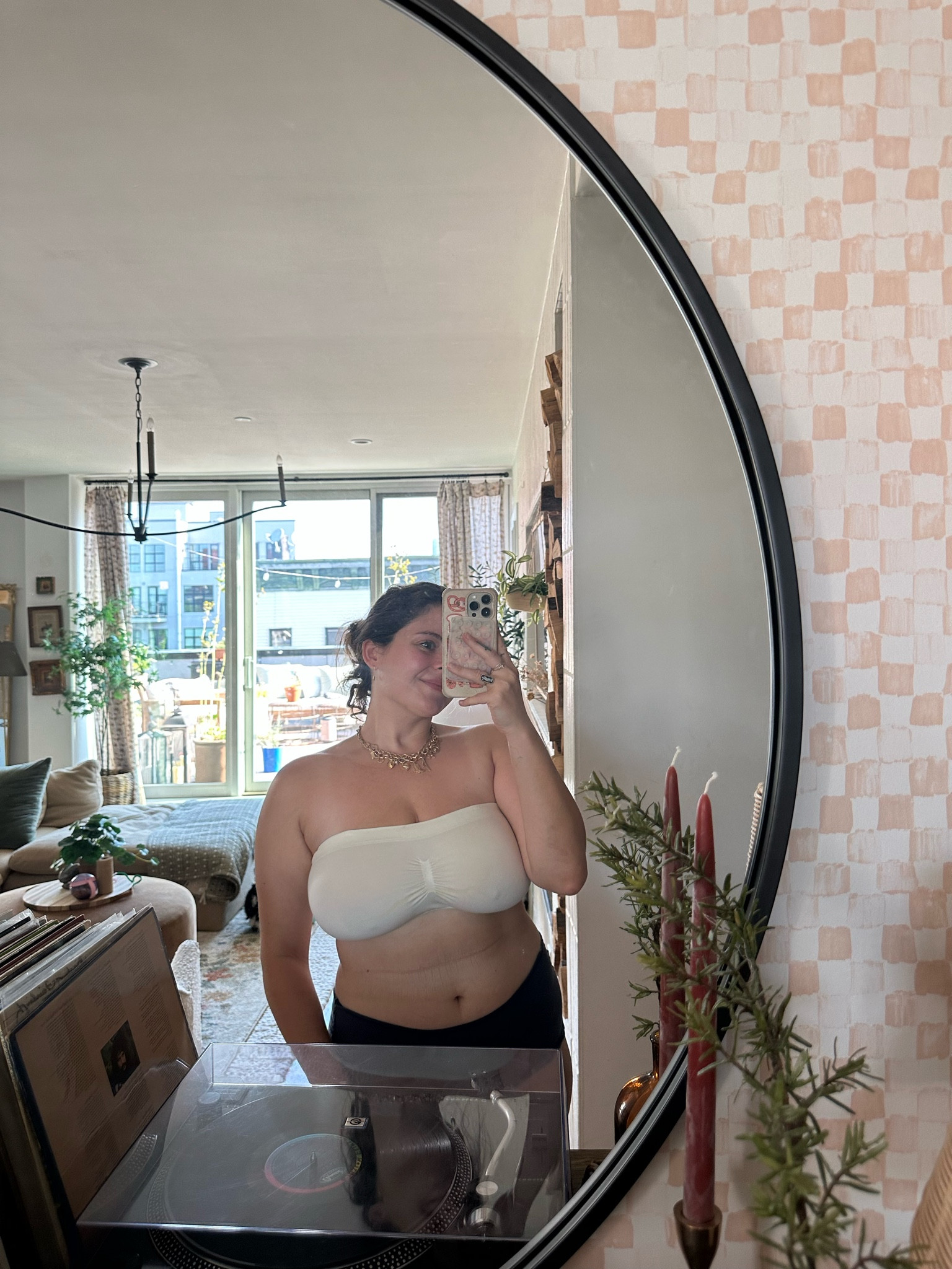 Strapless bandeau bra from yitty wearing size L 



#LTKFindsUnder50 #LTKStyleTip #LTKMidsize