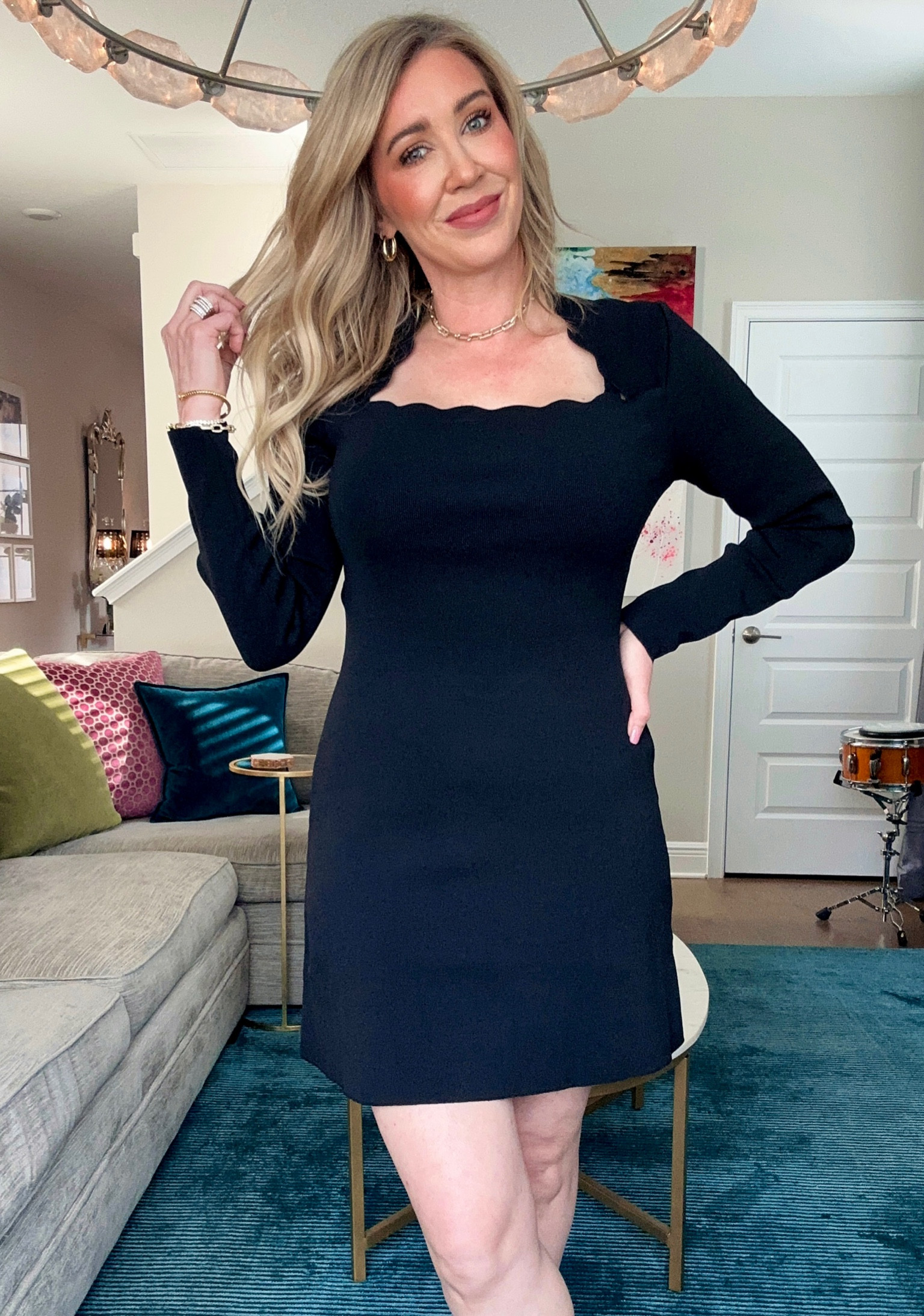 A classic fit & flare with fun details that make it more edgy and modern. Love the cut out in the back and the scalloped neckline. 
Wearing a medium 

💋 lip in shade pillowtalk