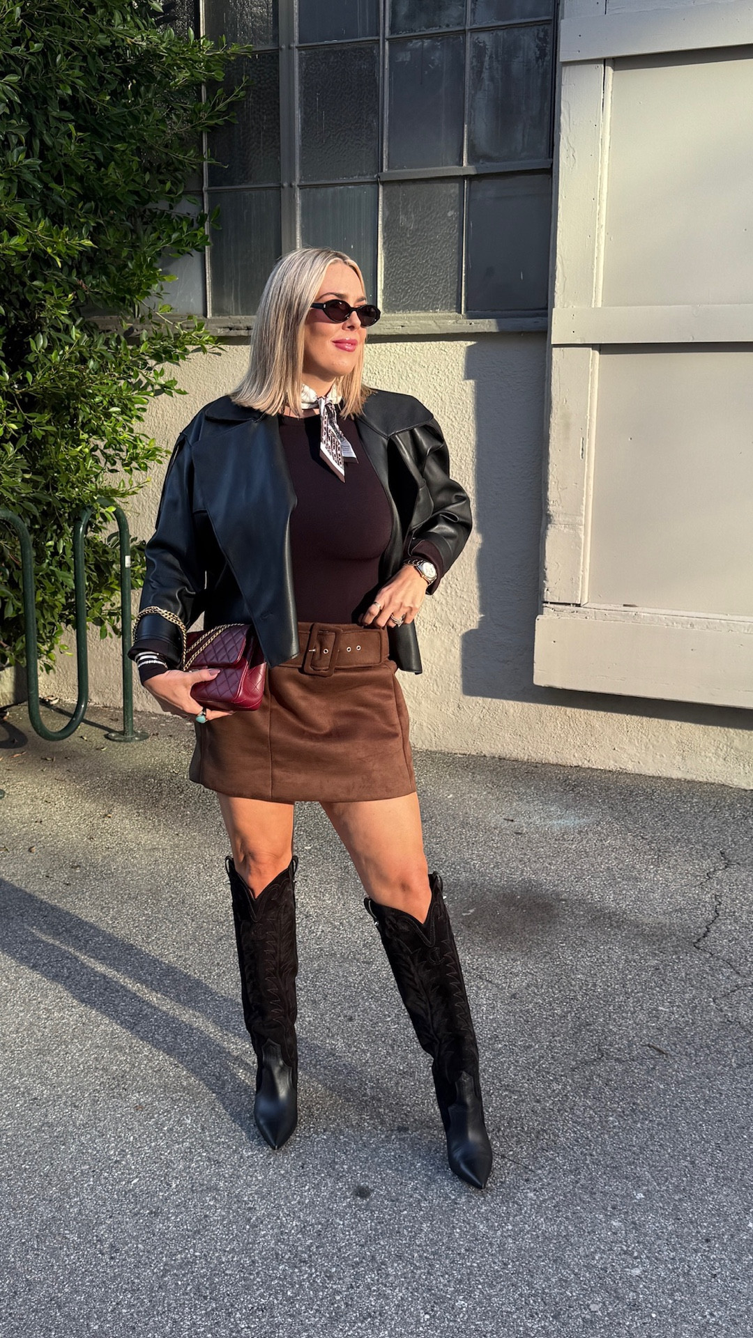 What I wore to watch some LA Fashion Week shows!

Sizing:
Bodysuit-XL
Skirt-XXL (Meshki xxl is a US12) but it runs big, I should’ve gotten an XL in this skirt 
Leather jacket-L/XL

#LTKMidsize #LTKStyleTip #LTKU