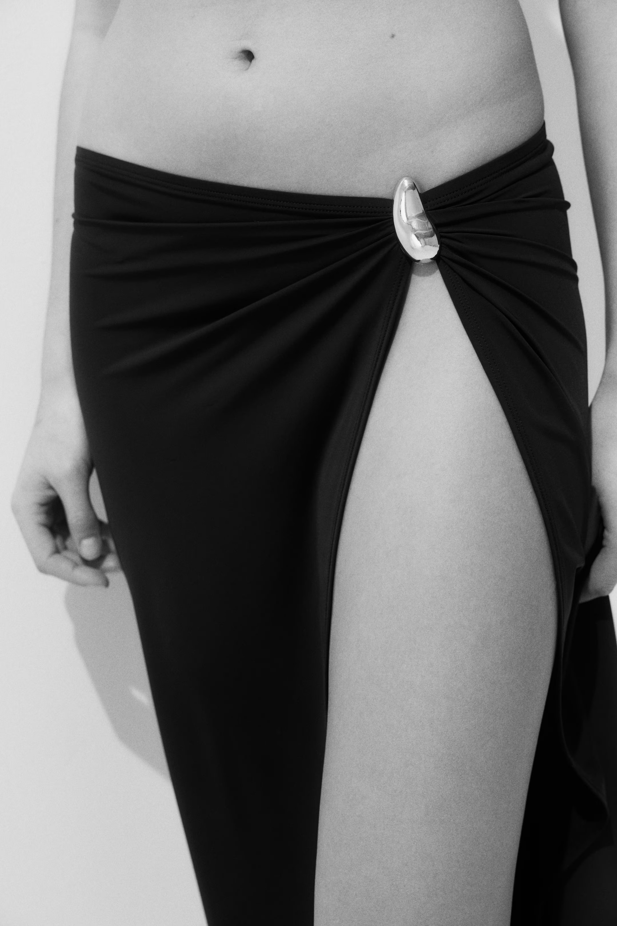Metal-detail sarong | H&M (UK, MY, IN, SG, PH, TW, HK)