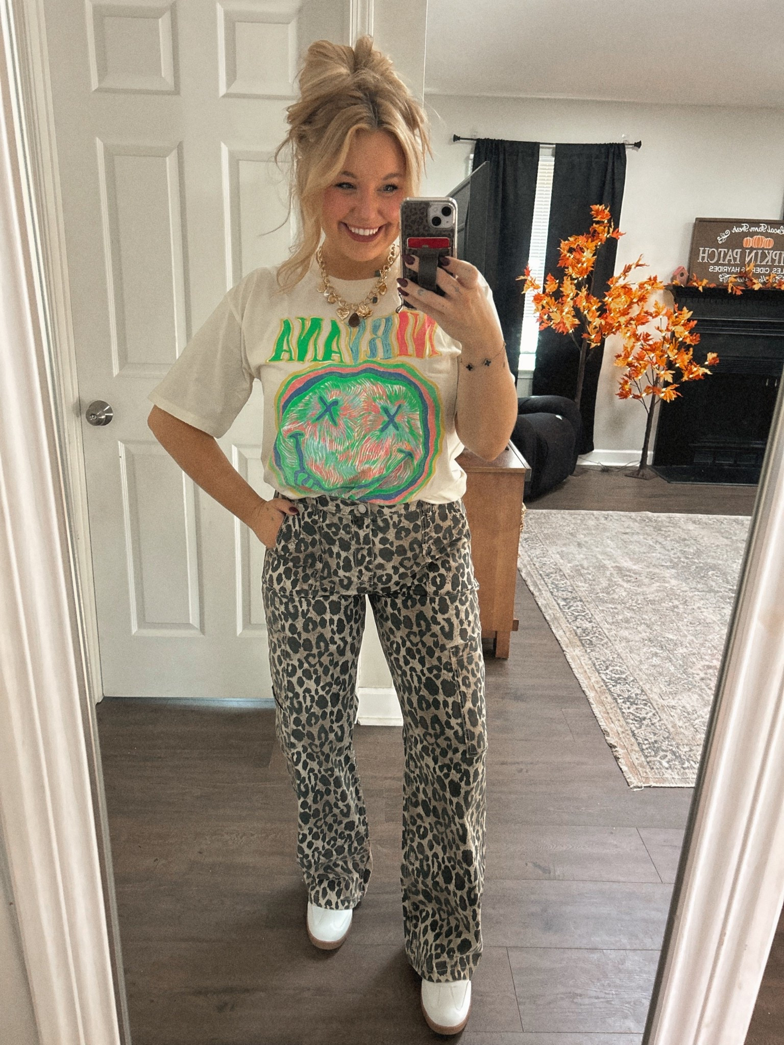Love this fun outfit!!! Fav cargos in a new print too! 😍👏🏼 

#LTKStyleTip #LTKMidsize #LTKSeasonal