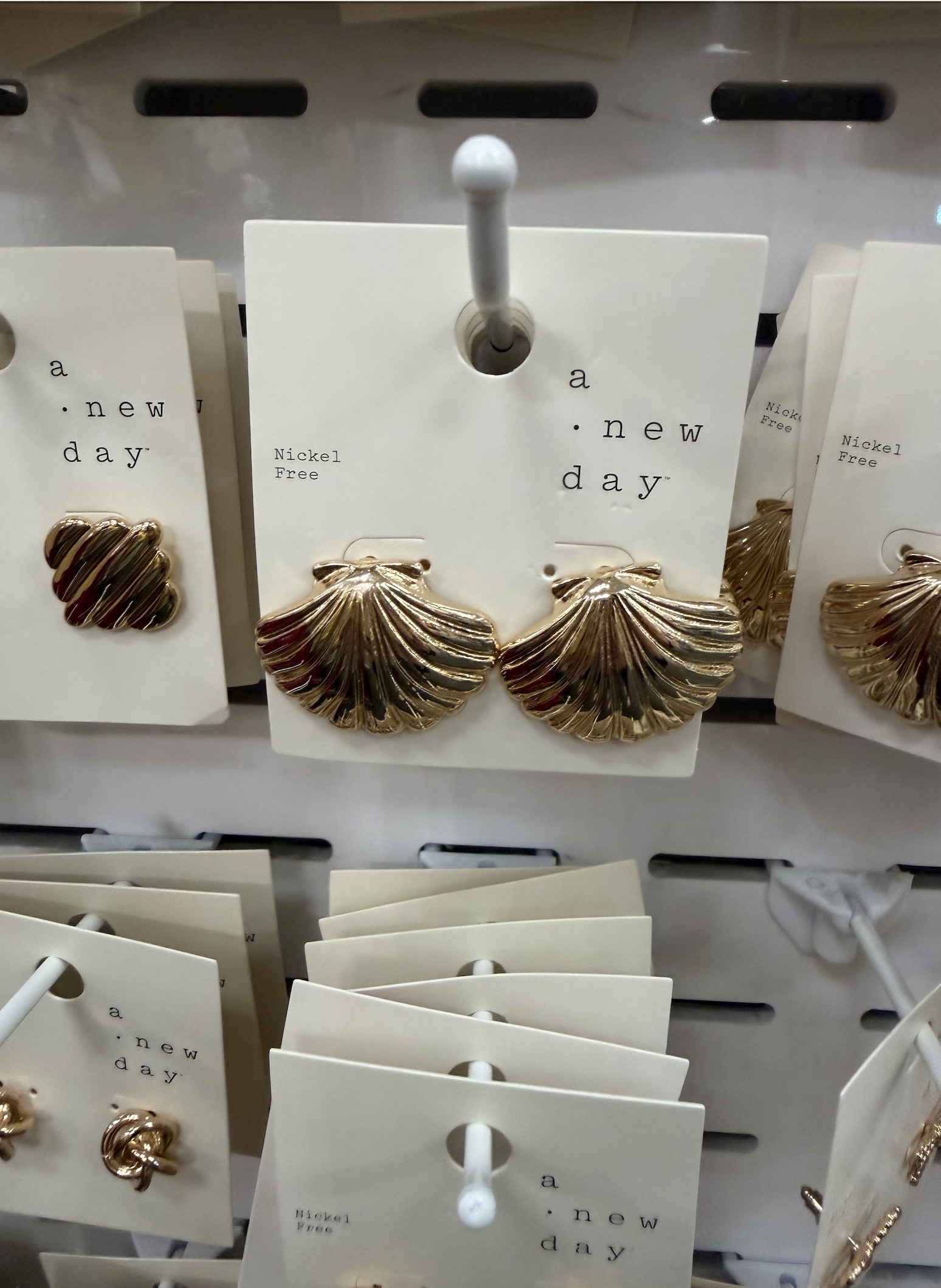 These gold shell earrings are SO CUTE for summer!

target fashion, target summer, target finds, summer outfits, vacation essentials, summer accessories, affordable jewelry 

 #LTKSeasonal