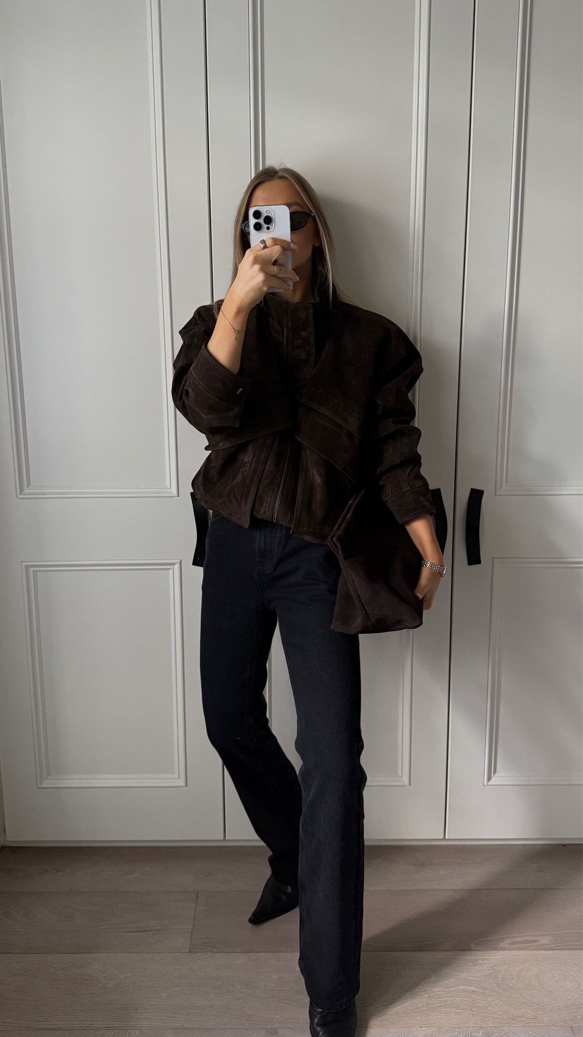 Jacket - Bayse Brand (XS/S) 
Jeans - 24

#LTKaustralia #LTKwinter #LTKjeans