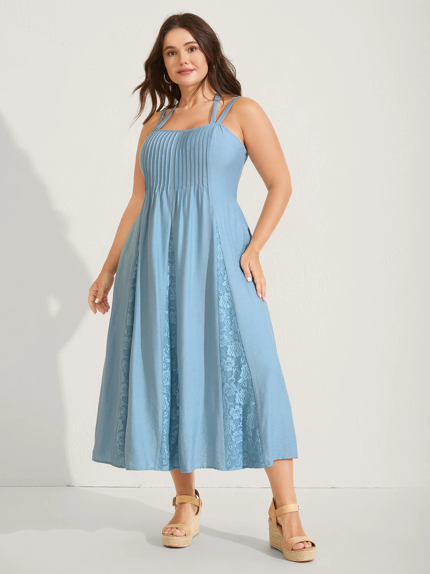 Lace Spliced Pleated Solid Midi Dress | Bloomchic