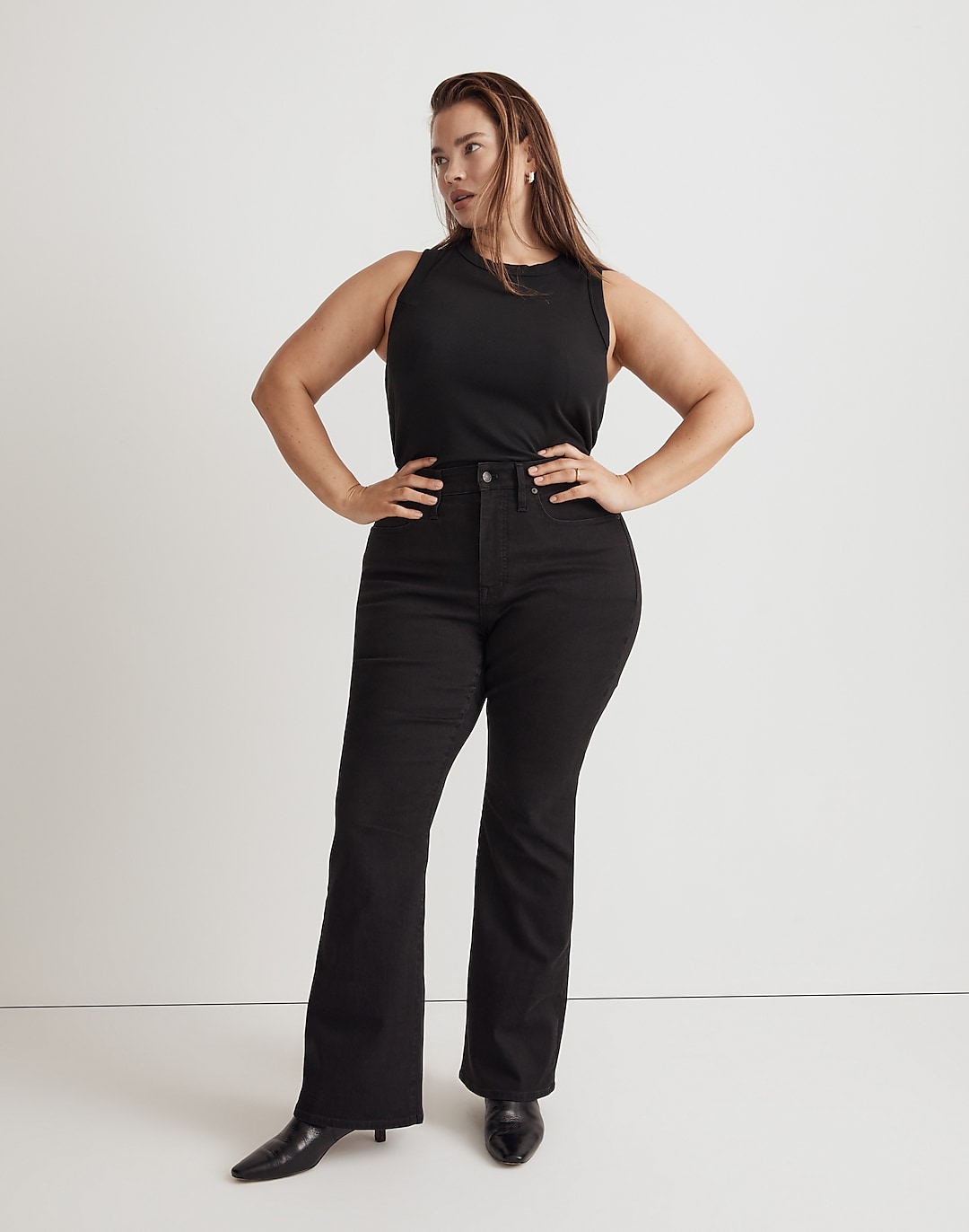 Plus Curvy Skinny Flare Jeans in Black Frost Wash | Madewell