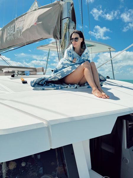 Probably my favorite accessory I packed… my Chappy Wrap blanket! The perfect weight and so cozy on our windy sail days! 

Chappy wrap blanket, summer blanket, coastal blanket 


#LTKtravel #LTKSeasonal #LTKstyletip