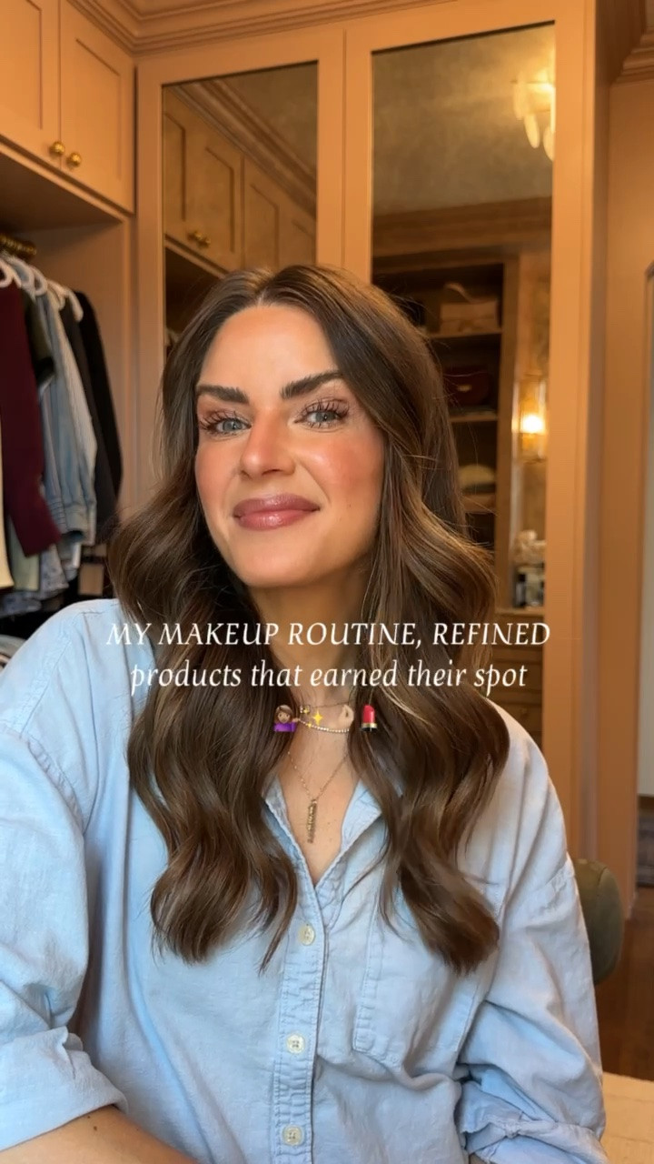 GRWM ✨ my makeup routine 
Tinted Moisturizer - 3.5
Blush Duo - She's Seductive 
Bronzer Duo - She's Bronzed
Highlighter - Exhilarate
Lip Liner - Pillow Talk
Lip Tint - Toast
Dior Palette - Universal Glow 
Concealer - 04N
Color Corrector - Light Medium Peach
Brow Pencil - Soft Brown
Mascara - Brown 
Liquid Eyeshadow - 44 & 45

#LTKgrwm #LTKBeauty #LTKselfcare