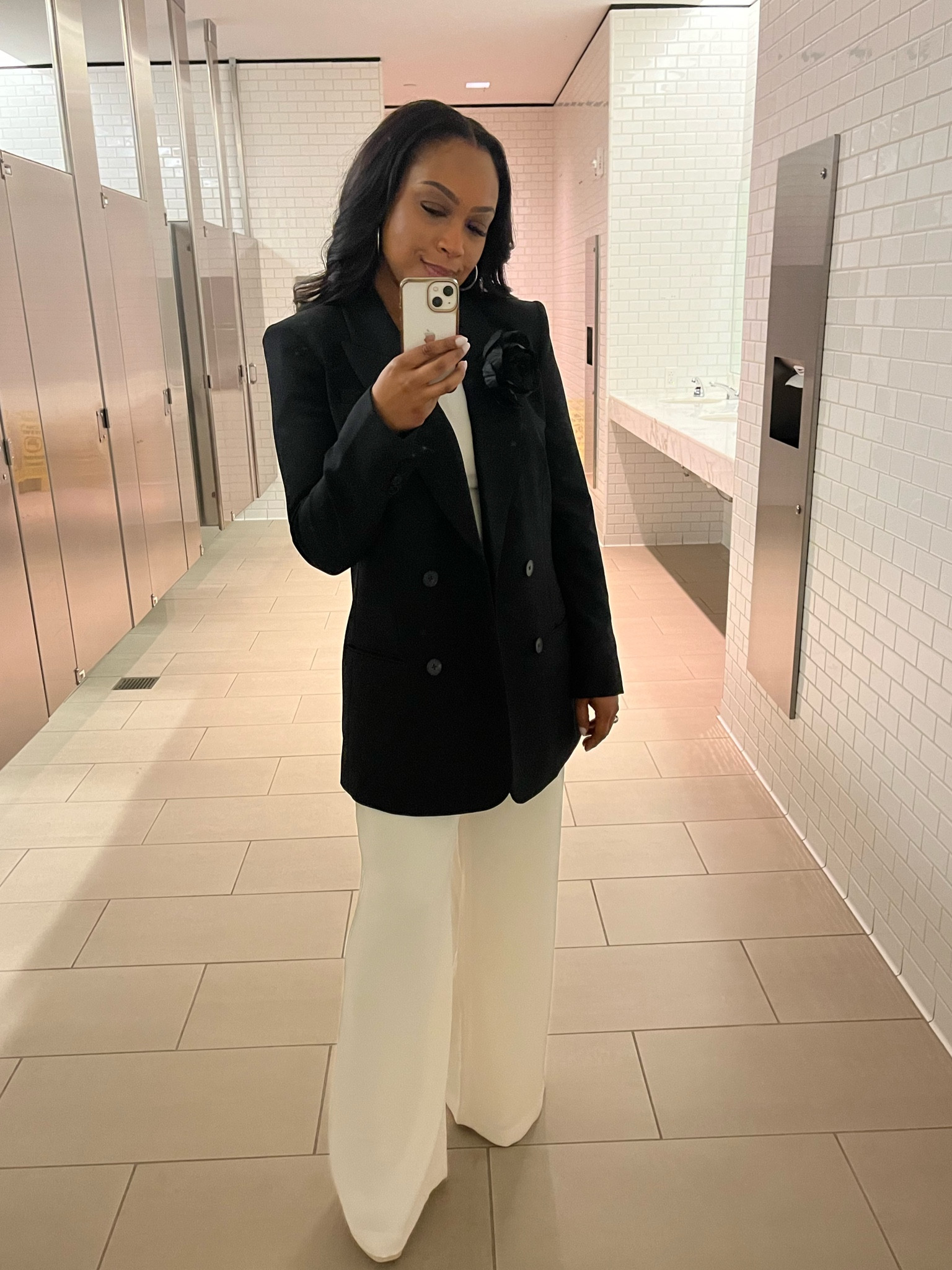 Spring work outfit inspiration 🖤🤍