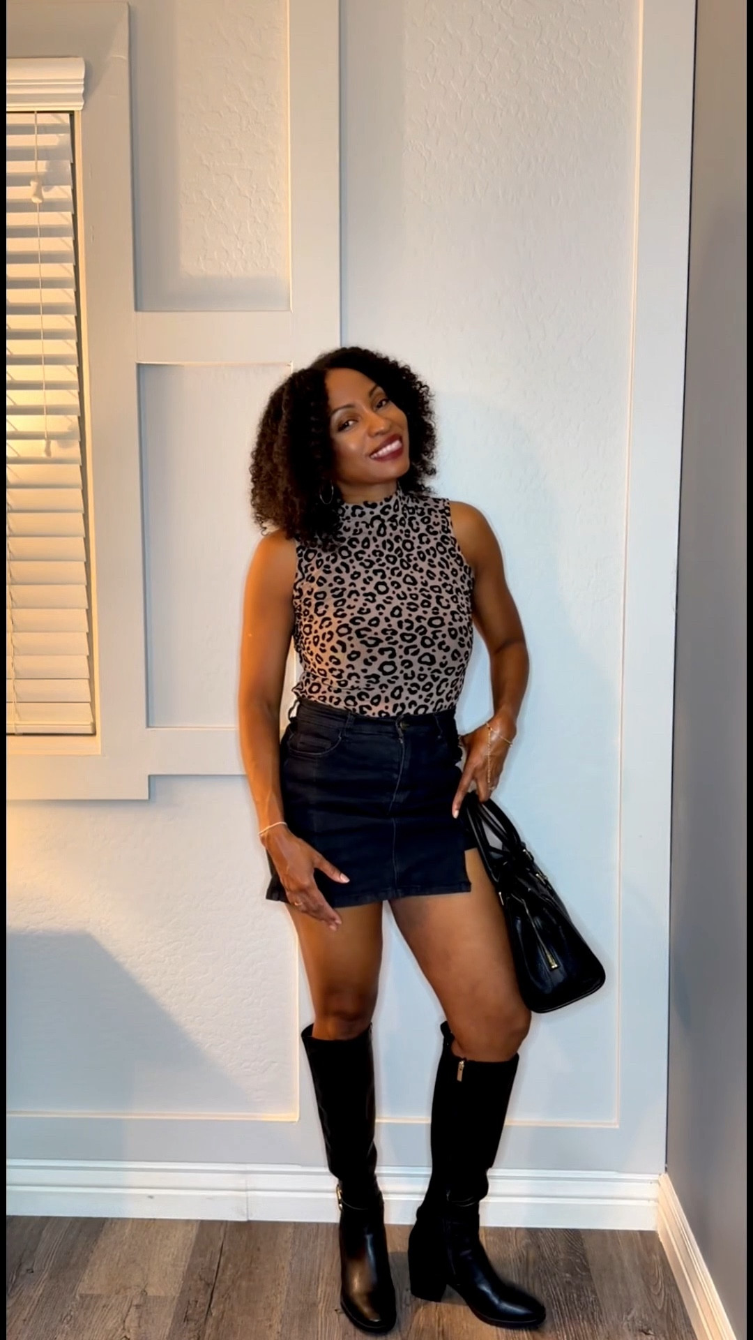 Nothing like a little animal print to spice up a look. The weather is getting a little cooler so the perfect time to pull out those boots. 

Linked the skirt and many similar items for the rest of the look. Many of the boots and purses on Amazon are currently on sale 😁



#LTKSaleAlert #LTKFindsUnder50 #LTKStyleTip