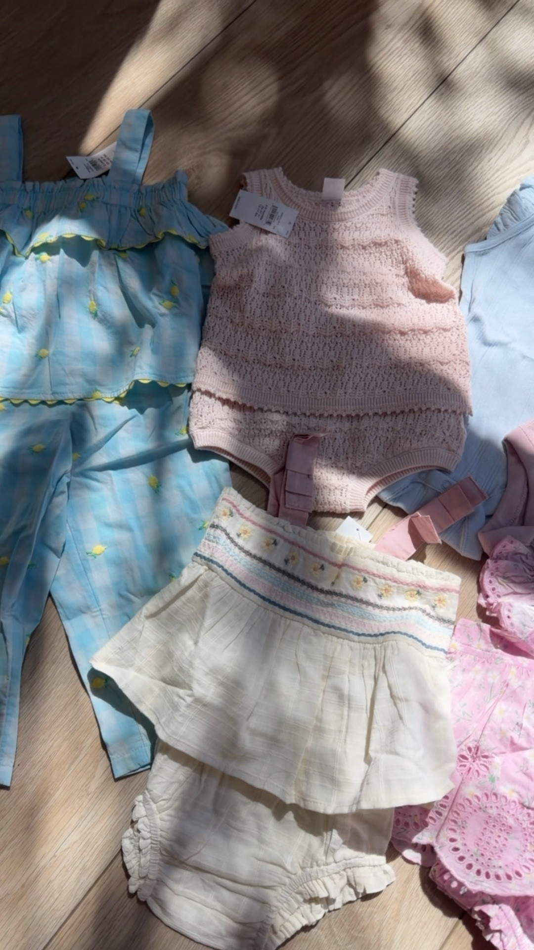 Baby gap haul! All on sale. Use the app for an extra 15% off

Baby girl outfits

#LTKmomlife #LTKBaby