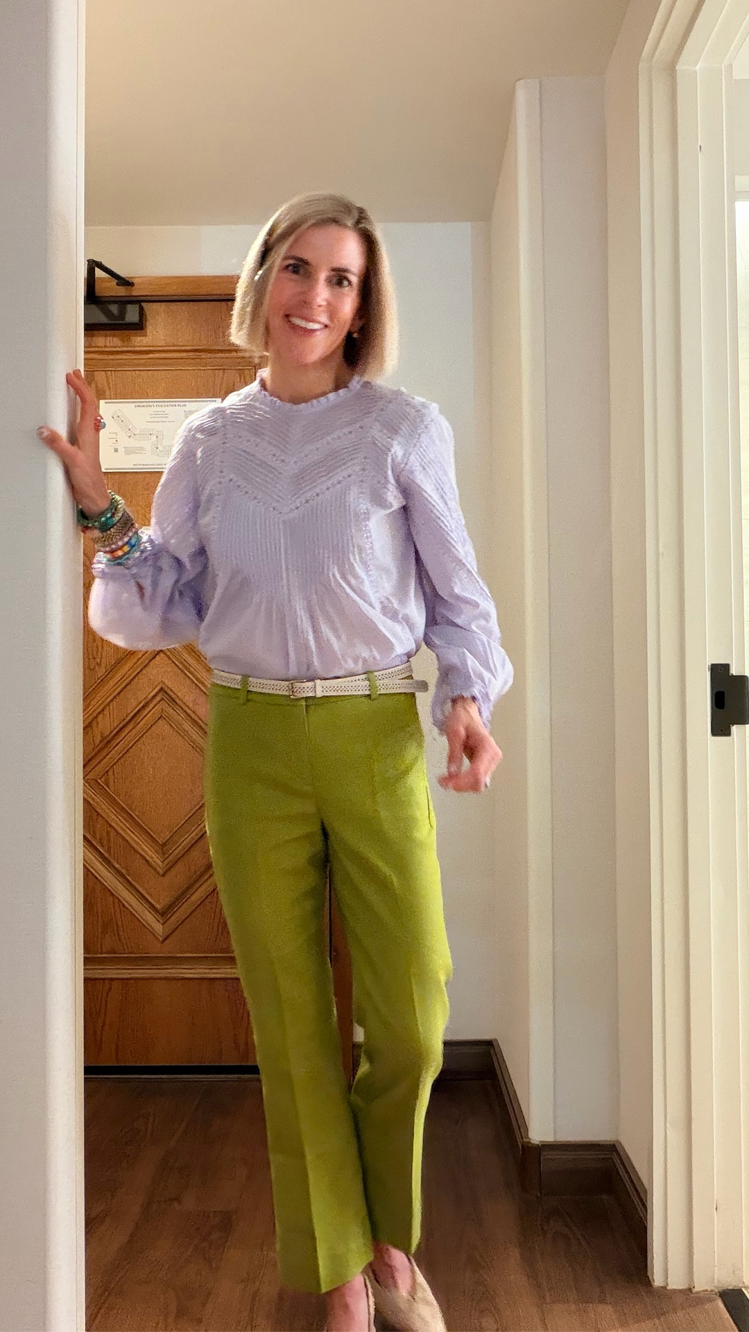  Have you tried this color combo yet 💜💚 I love pairing pastels in the spring. Our COLOR below if you want to take a look at great pieces in this color palette. 

This style pant from @jcrew is quickly becoming my favorite fit. I love the slim leg hitting at the ankle. Makes it easy to style with flats or heels. This linen blend version comes in multiple colors. 

Paired with a beautiful lilac untuck blouse for a sweet feminine feel. 

⚠️Now I have heard that this green pant is not online but it was literally last night so I will keep checking and update you but there is a lilac version so pair that with the green on top 💚💜

#LTKootd #LTKgrwm #LTKWorkwear