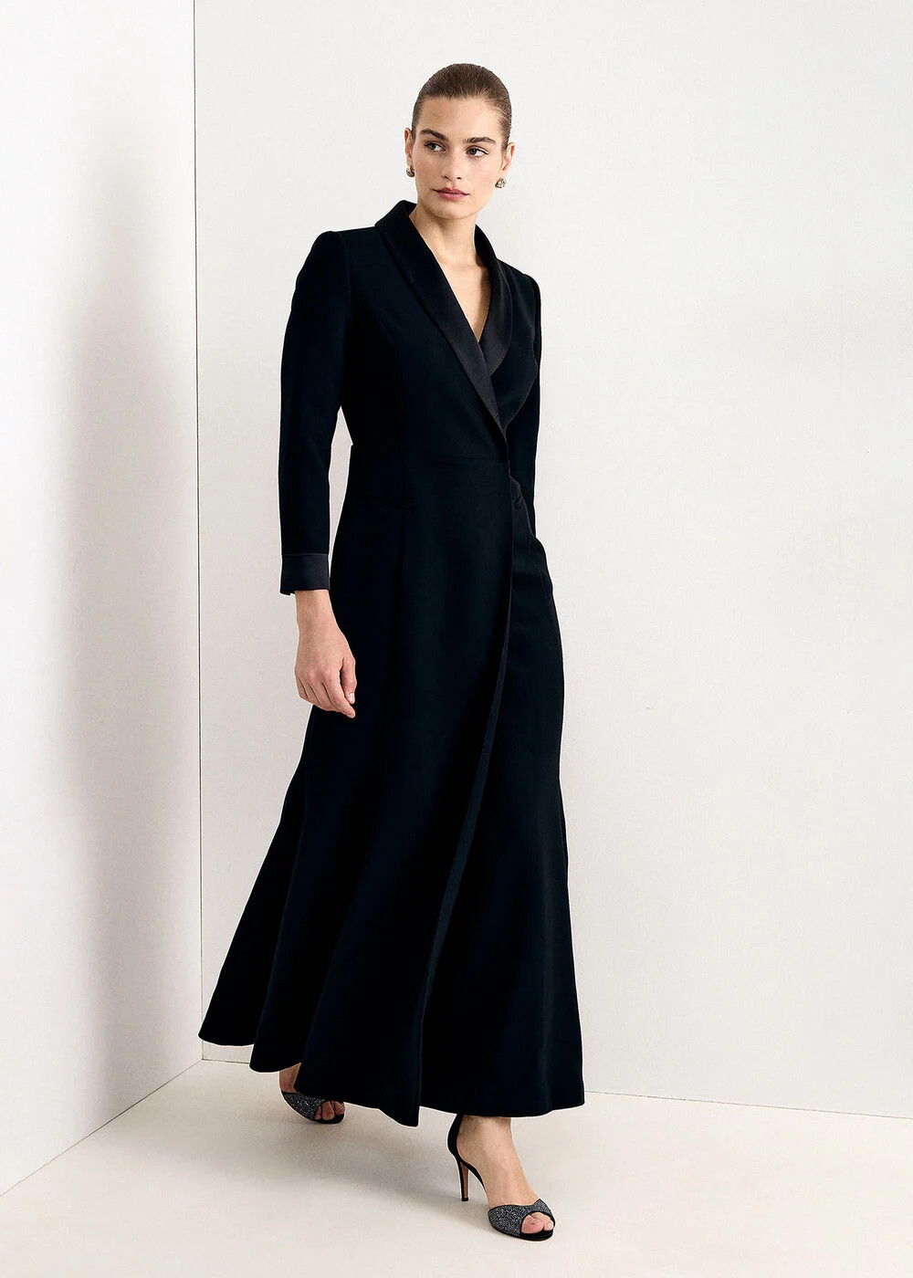 Victoria Long Sleeved Maxi Blazer Dress | Phase Eight