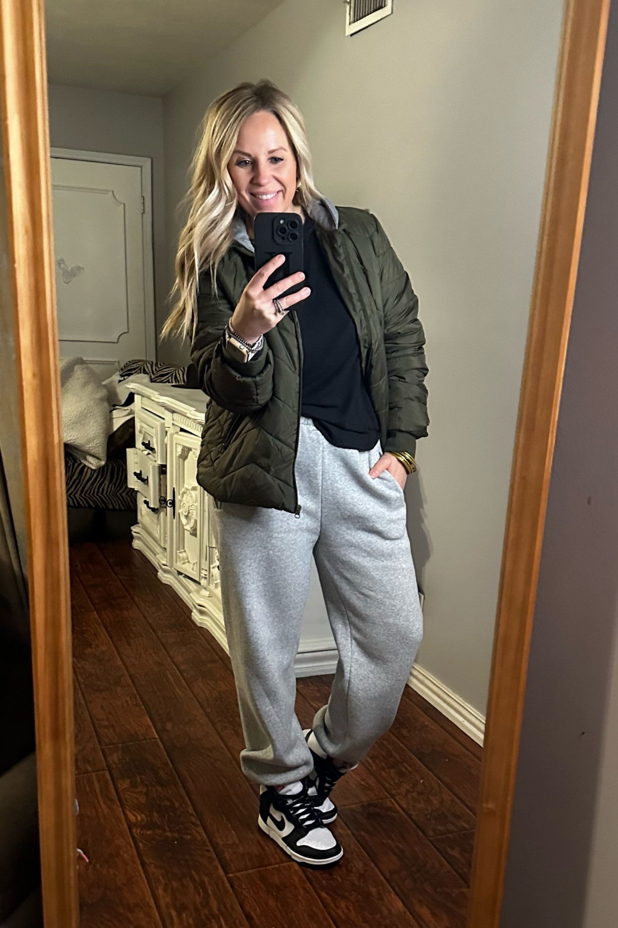 Casual/Warm/Comfyortable

#LTKSeasonal #LTKstyletip #LTKtravel