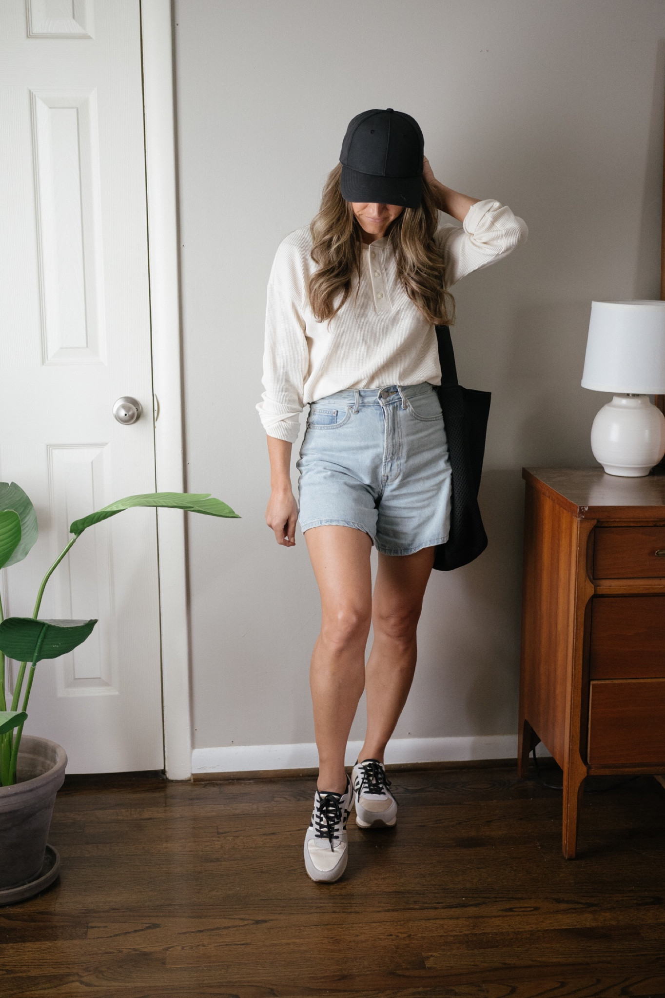 Saturday’s outfit 8/27

Size up a half size in the sneakers. Bag is old from Everlane; similar linked  

#LTKfit #LTKunder100 #LTKSeasonal
