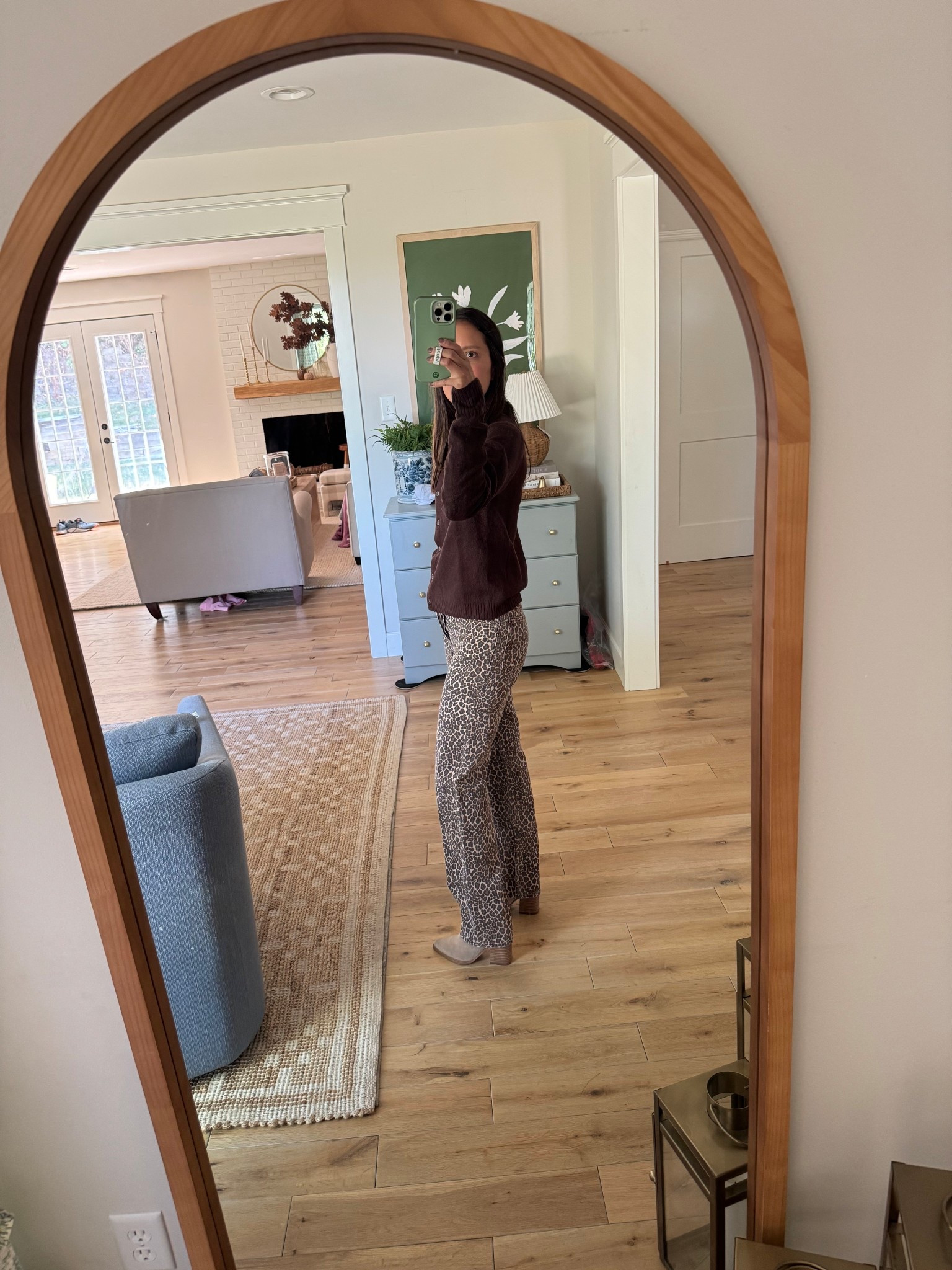 Don’t wait on the Madewell cheetah denim
These are the longline straight Jean. 
5’1 and I think I’ll get them hemmed a little so I can try to pull off flats and heels.
The colors are so good and go with all the chocolate browns-perfect for this fall! 

Cheetah denim
 Cheetah barrel jeans 
Chocolate brown
Brown cardigan
Longline jeans
Madewell denim 

#LTKSeasonal #LTKPetite #LTKStyleTip