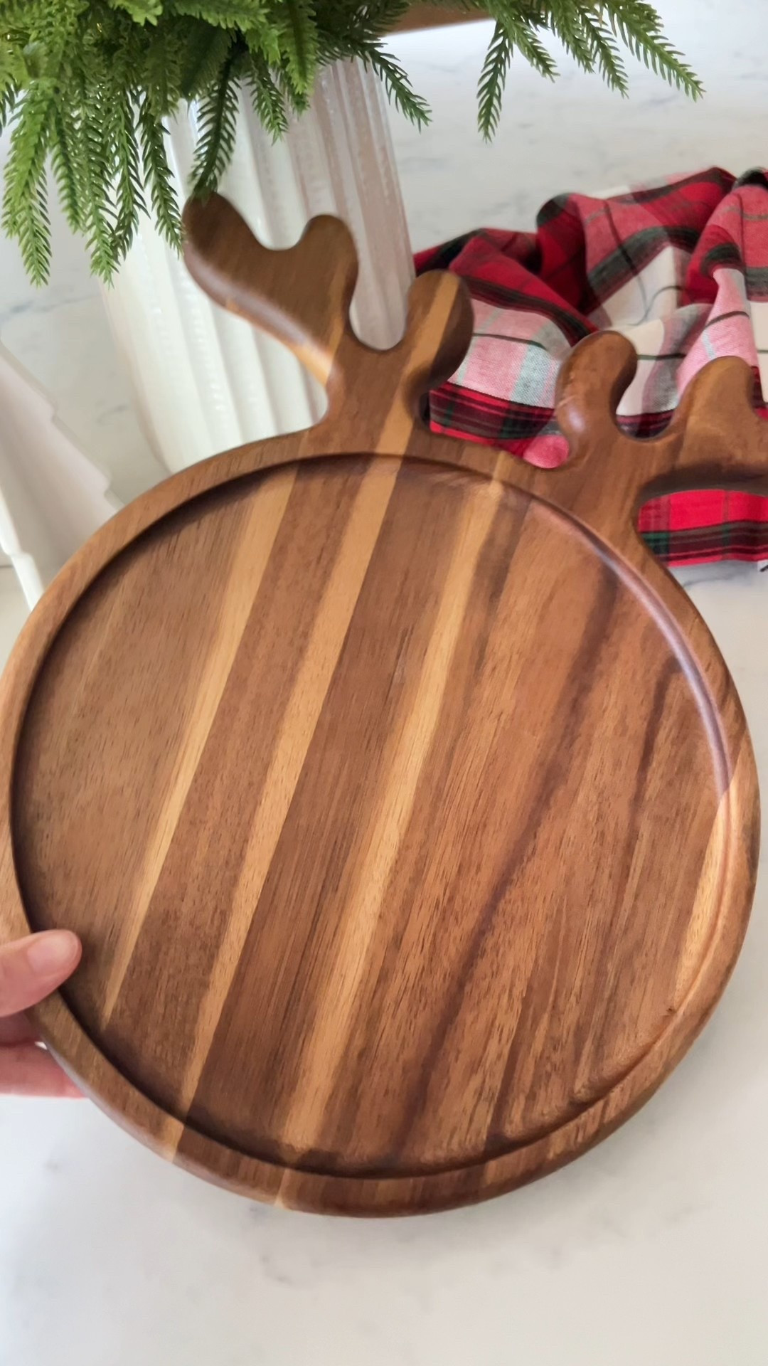 Found the perfect way to serve up cheese and holiday cheer! This reindeer tray is seriously doing the most, especially for serving charcuterie.

hostess essentials, holiday entertaining, hosting tips, kitchen essentials, table setting, tablescape inspo, serveware, party must haves

#LTKFindsUnder50 #LTKSeasonal #LTKHome