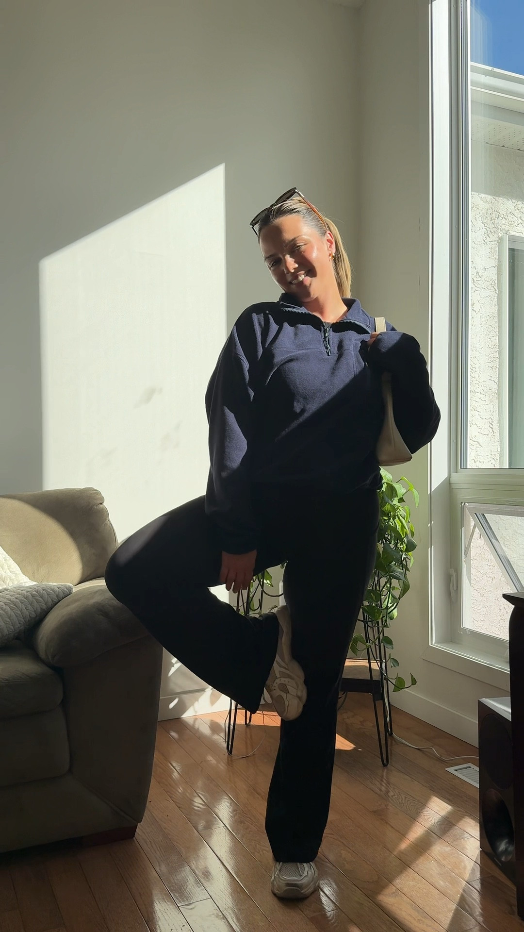 Cozy second trimester outfit! 

Leggings are pink blush maternity linked here: https://go.shopmy.us/p-27051835

#LTKBump